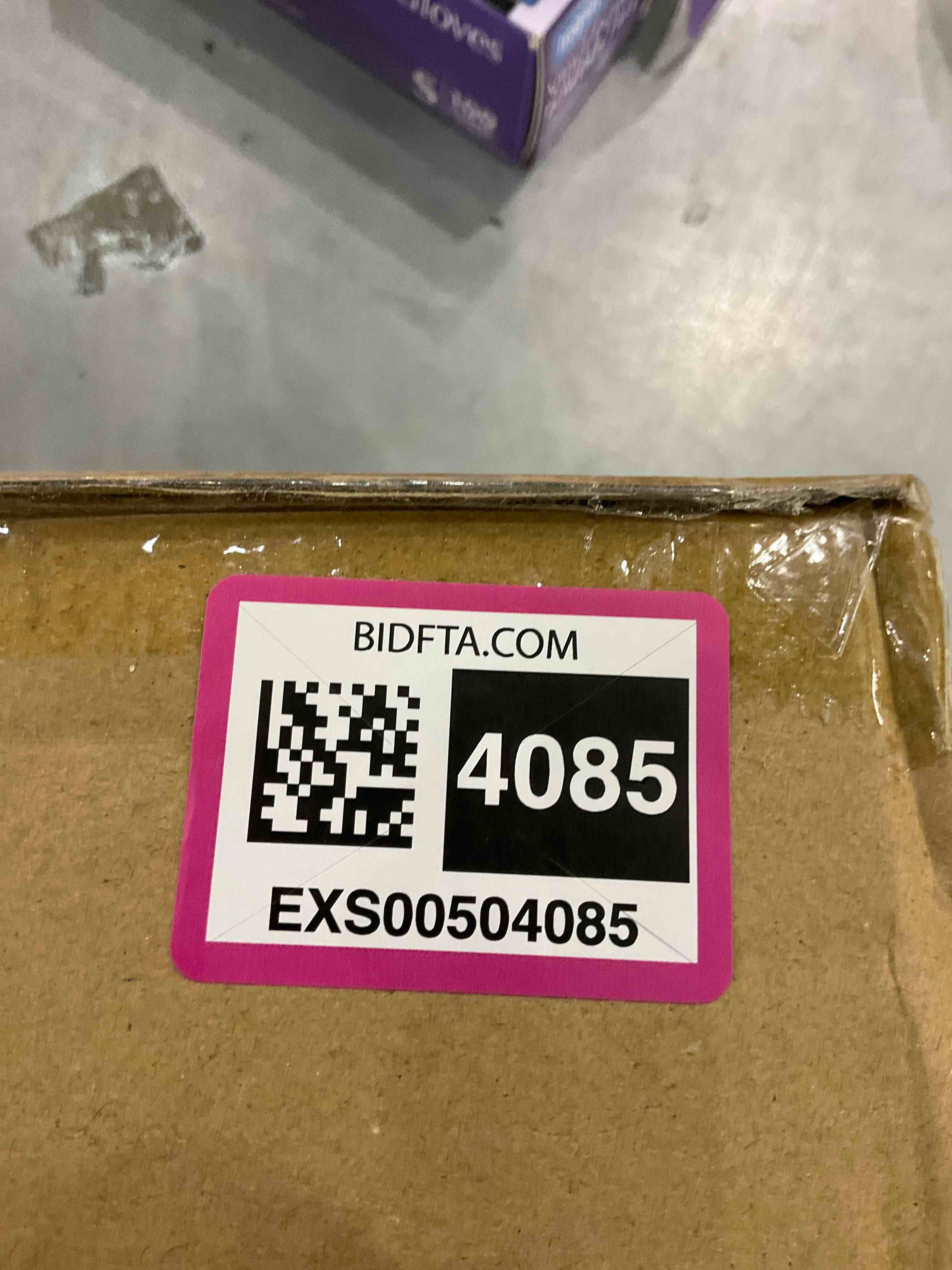 https://s3.amazonaws.com/lotting-images-prod/bidfta/EXS00504085_1698060299136.jpeg
