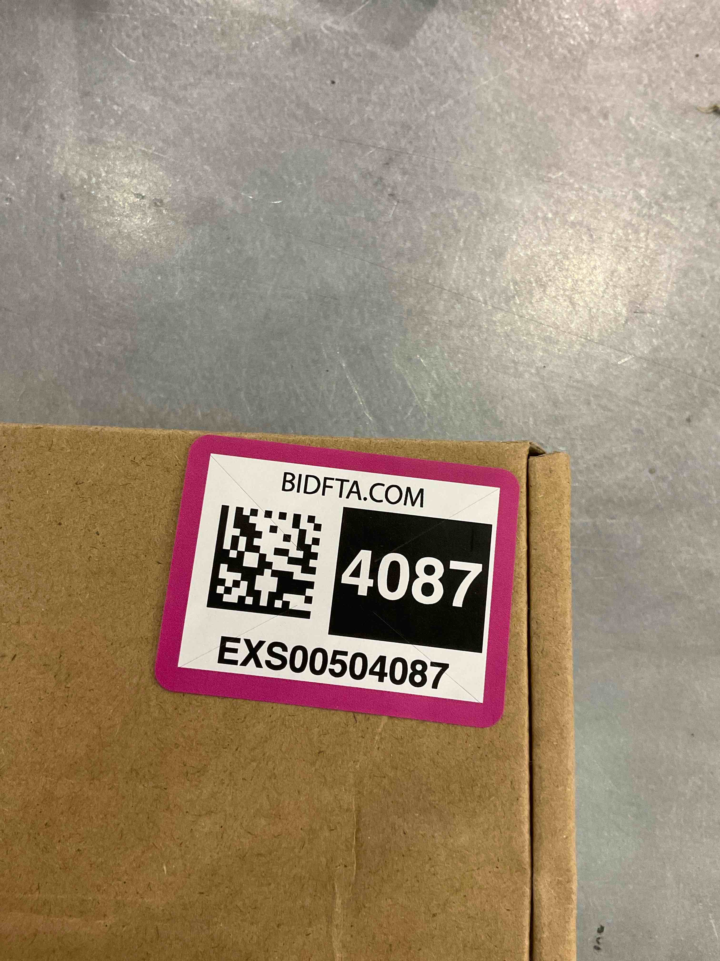 https://s3.amazonaws.com/lotting-images-prod/bidfta/EXS00504087_1698060445423.jpeg