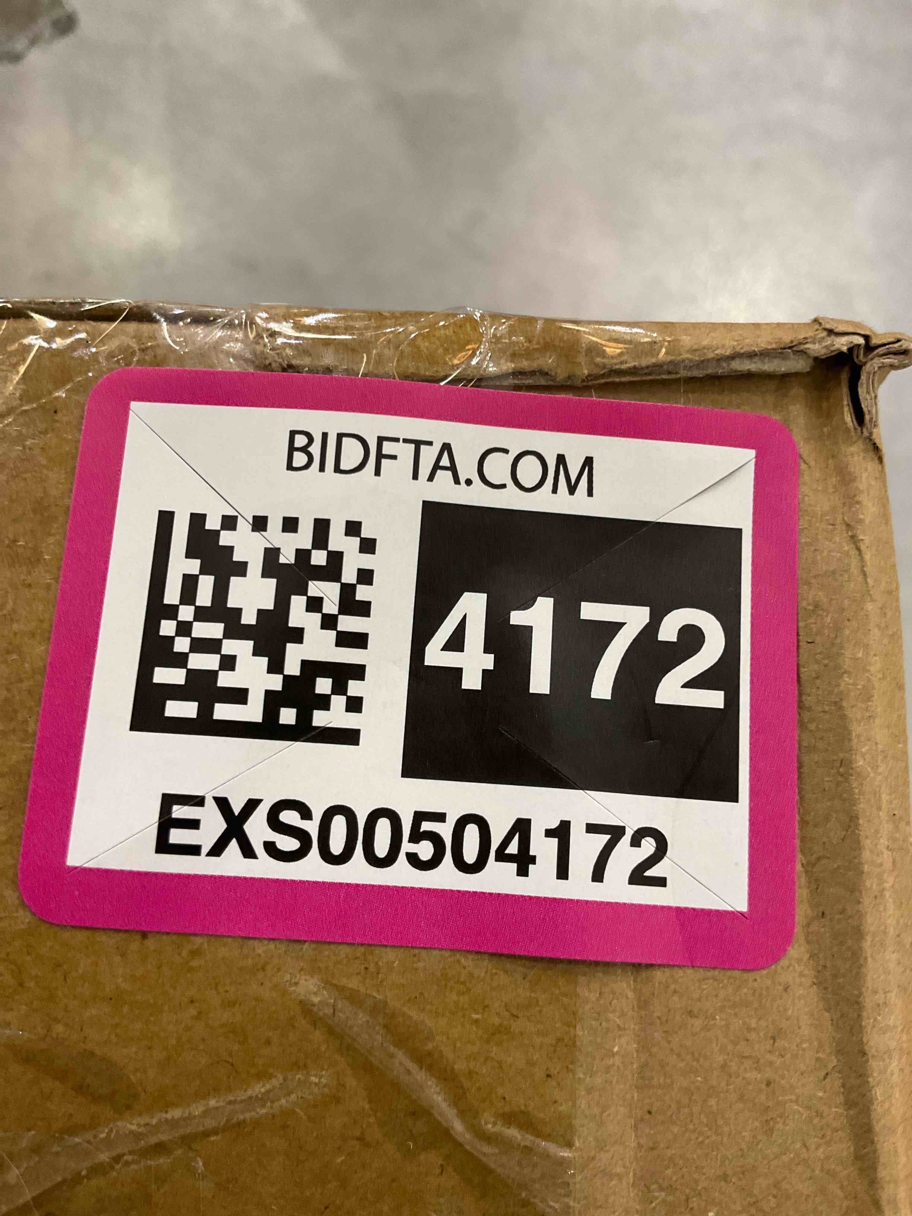 https://s3.amazonaws.com/lotting-images-prod/bidfta/EXS00504172_1698081043975.jpeg