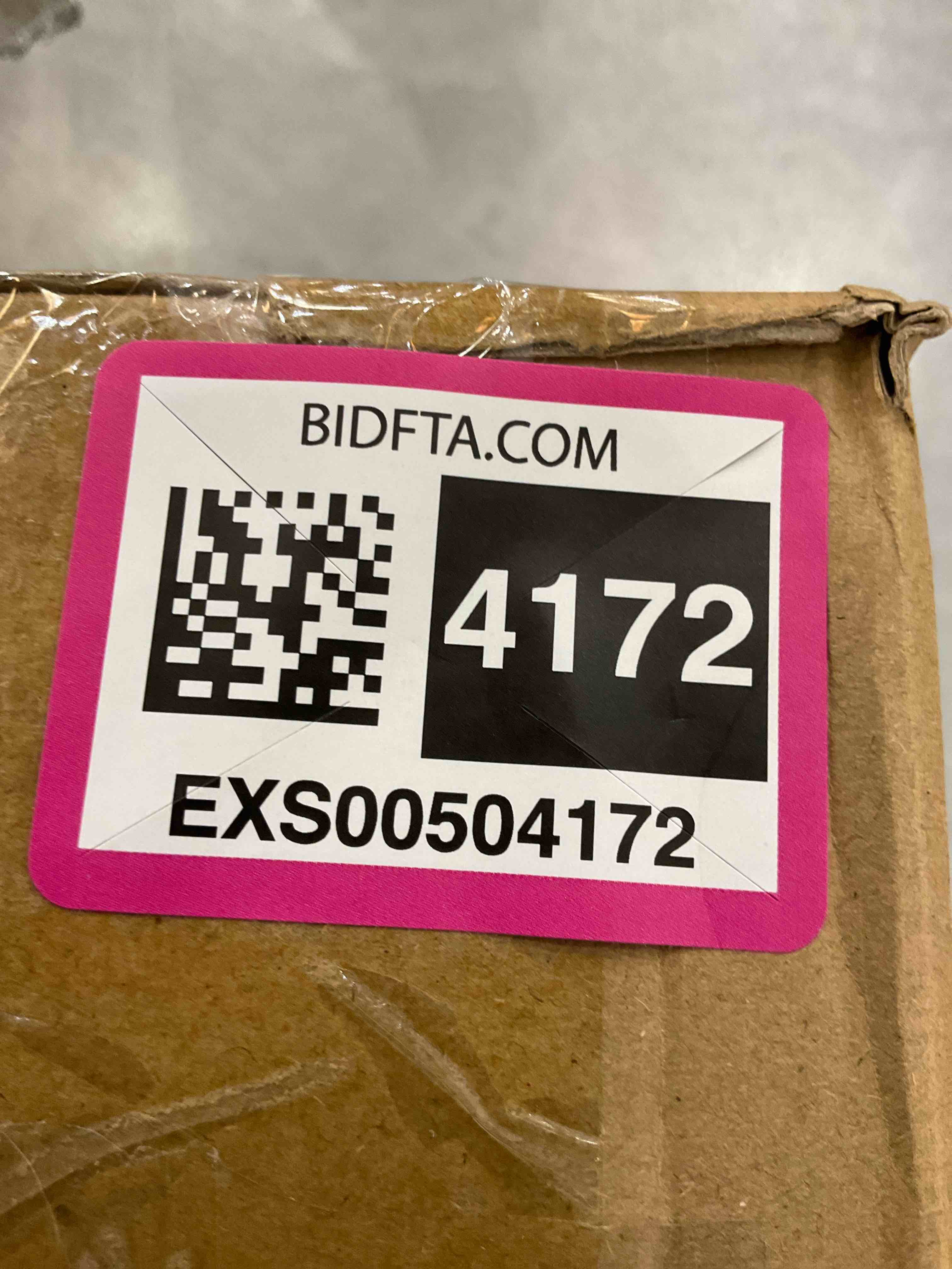 https://s3.amazonaws.com/lotting-images-prod/bidfta/EXS00504172_1698081044936.jpeg