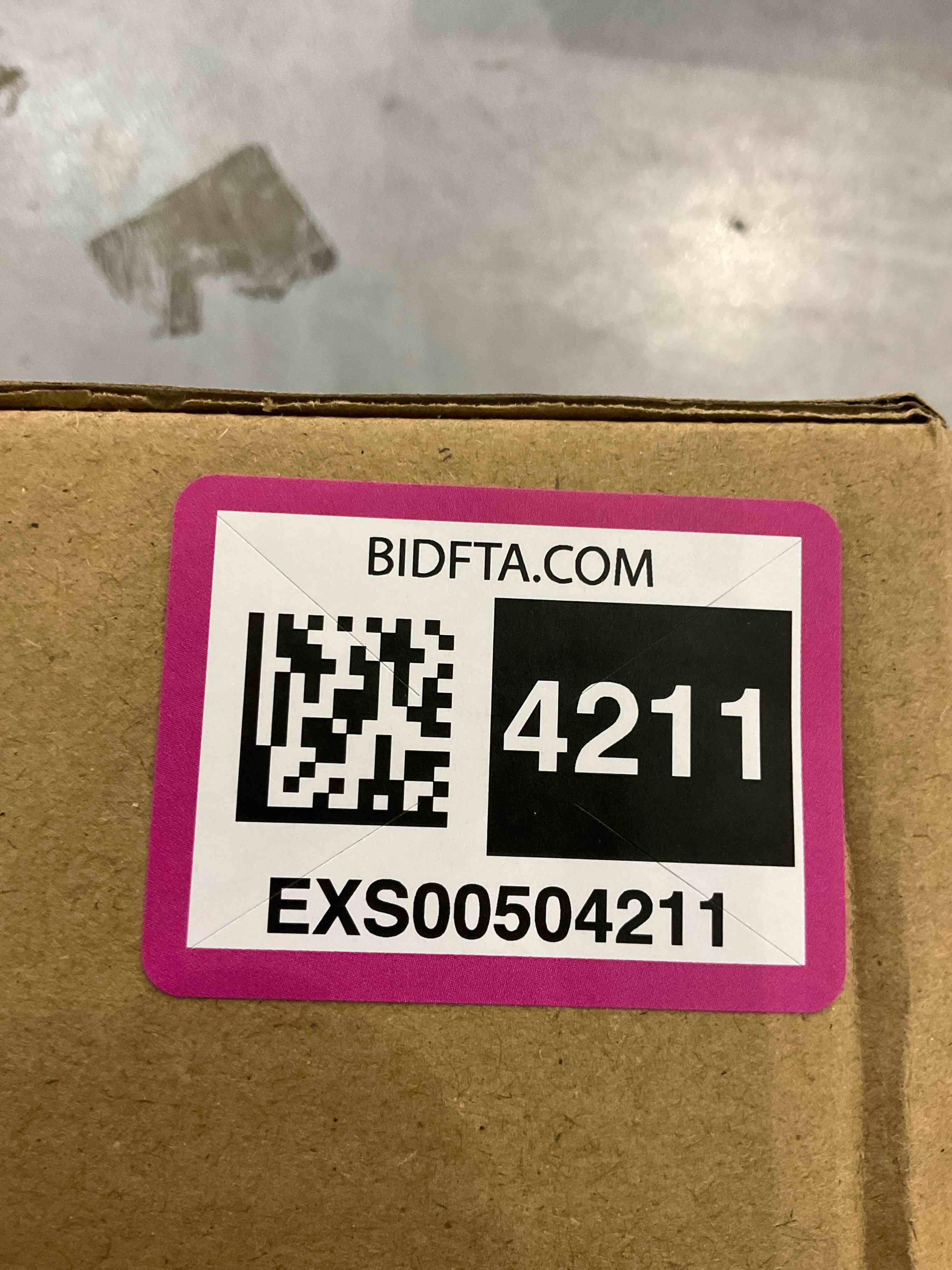 https://s3.amazonaws.com/lotting-images-prod/bidfta/EXS00504211_1698146802331.jpeg