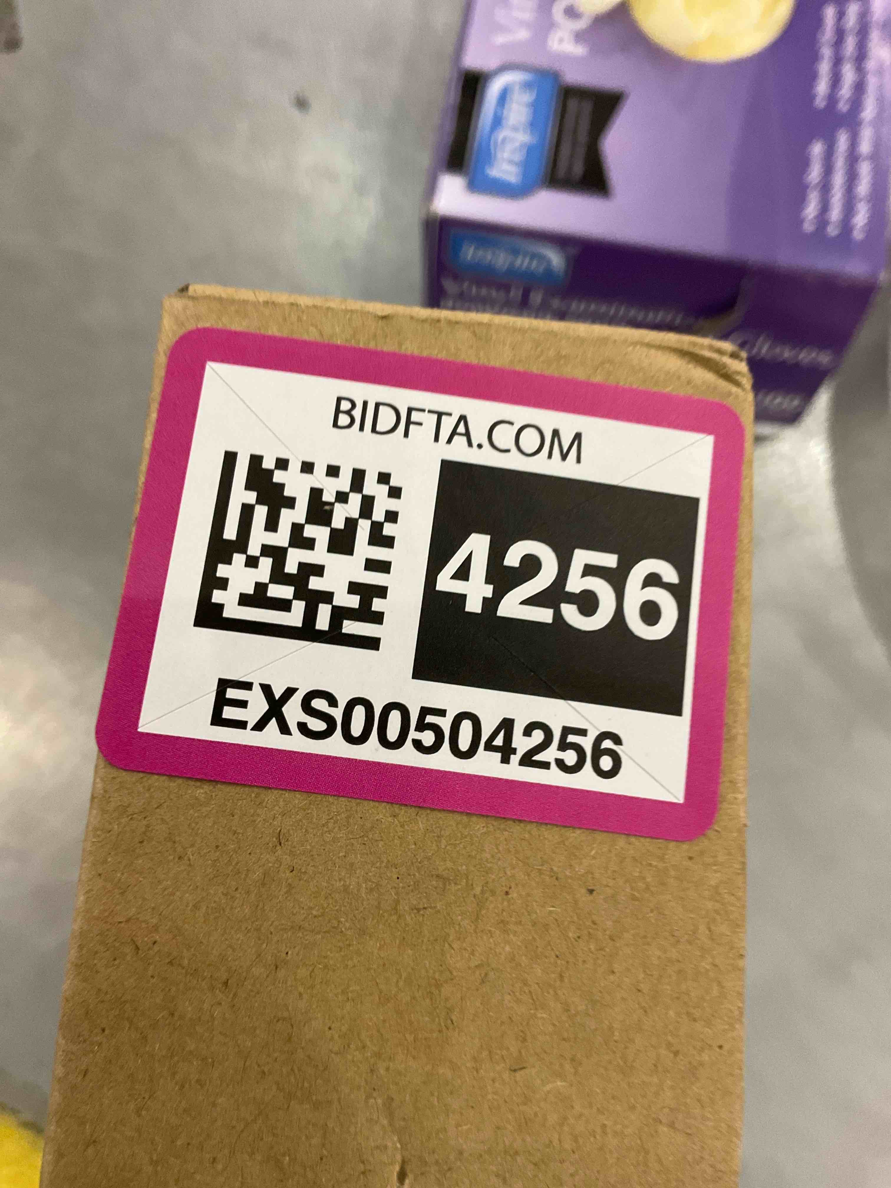 https://s3.amazonaws.com/lotting-images-prod/bidfta/EXS00504256_1698156110911.jpeg