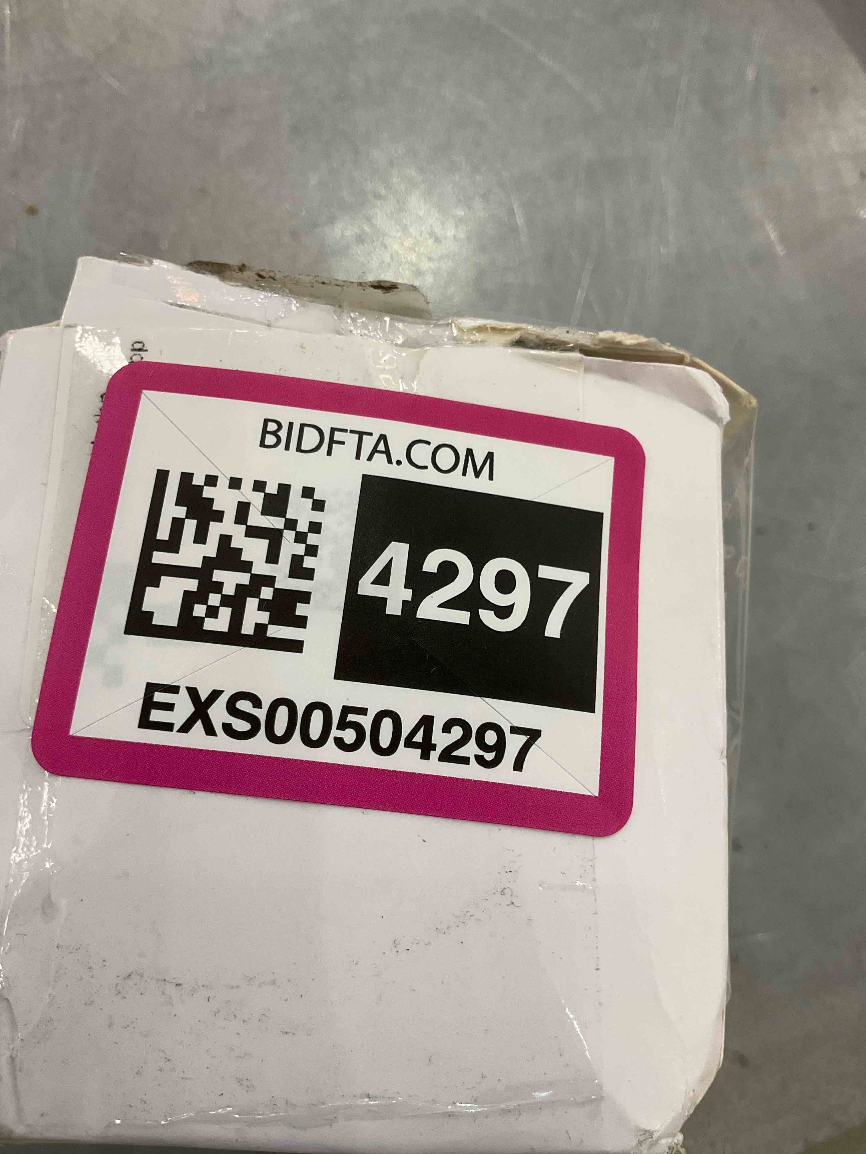 https://s3.amazonaws.com/lotting-images-prod/bidfta/EXS00504297_1698165838698.jpeg