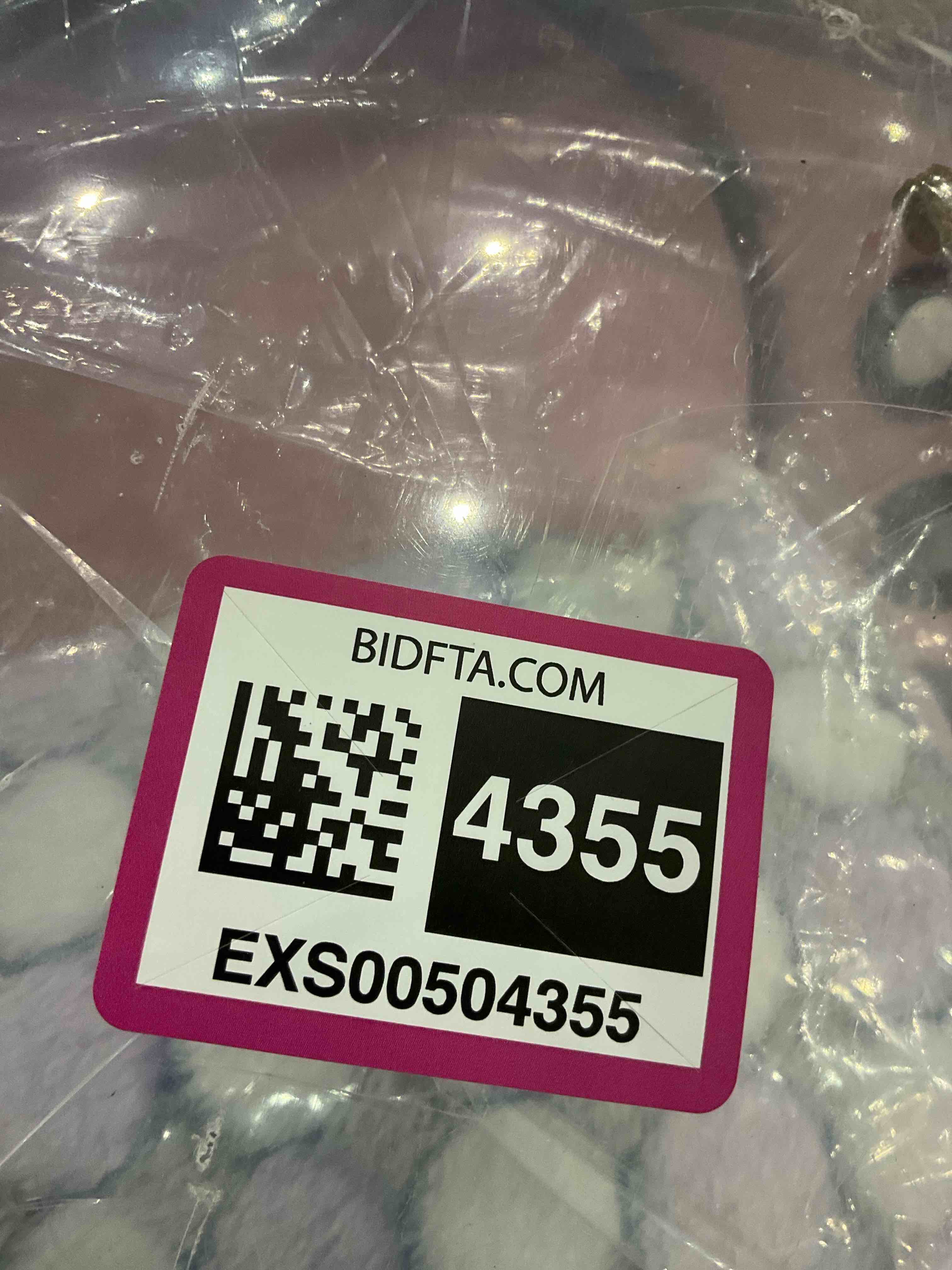 https://s3.amazonaws.com/lotting-images-prod/bidfta/EXS00504355_1698235151623.jpeg