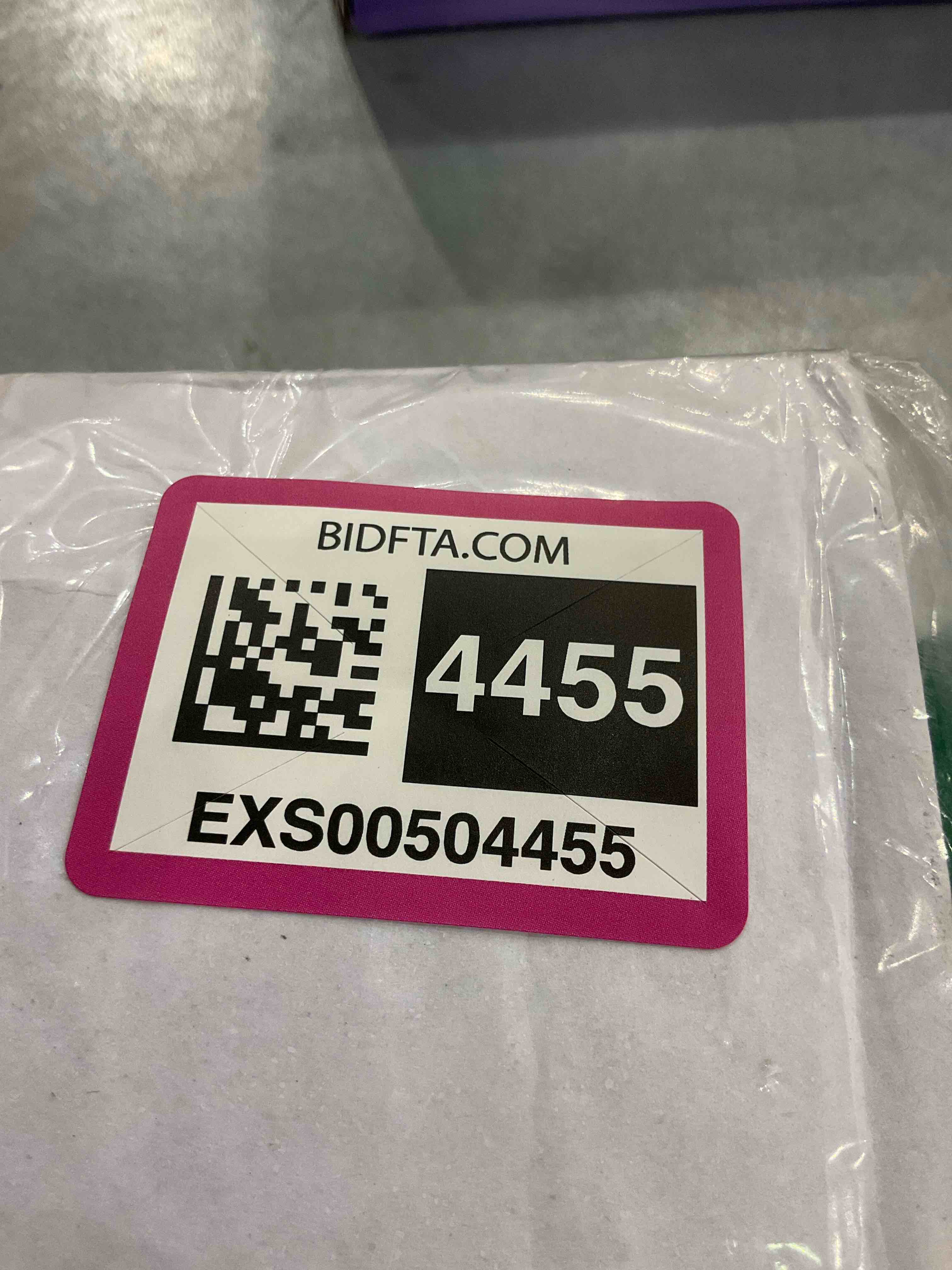 https://s3.amazonaws.com/lotting-images-prod/bidfta/EXS00504455_1698322606978.jpeg