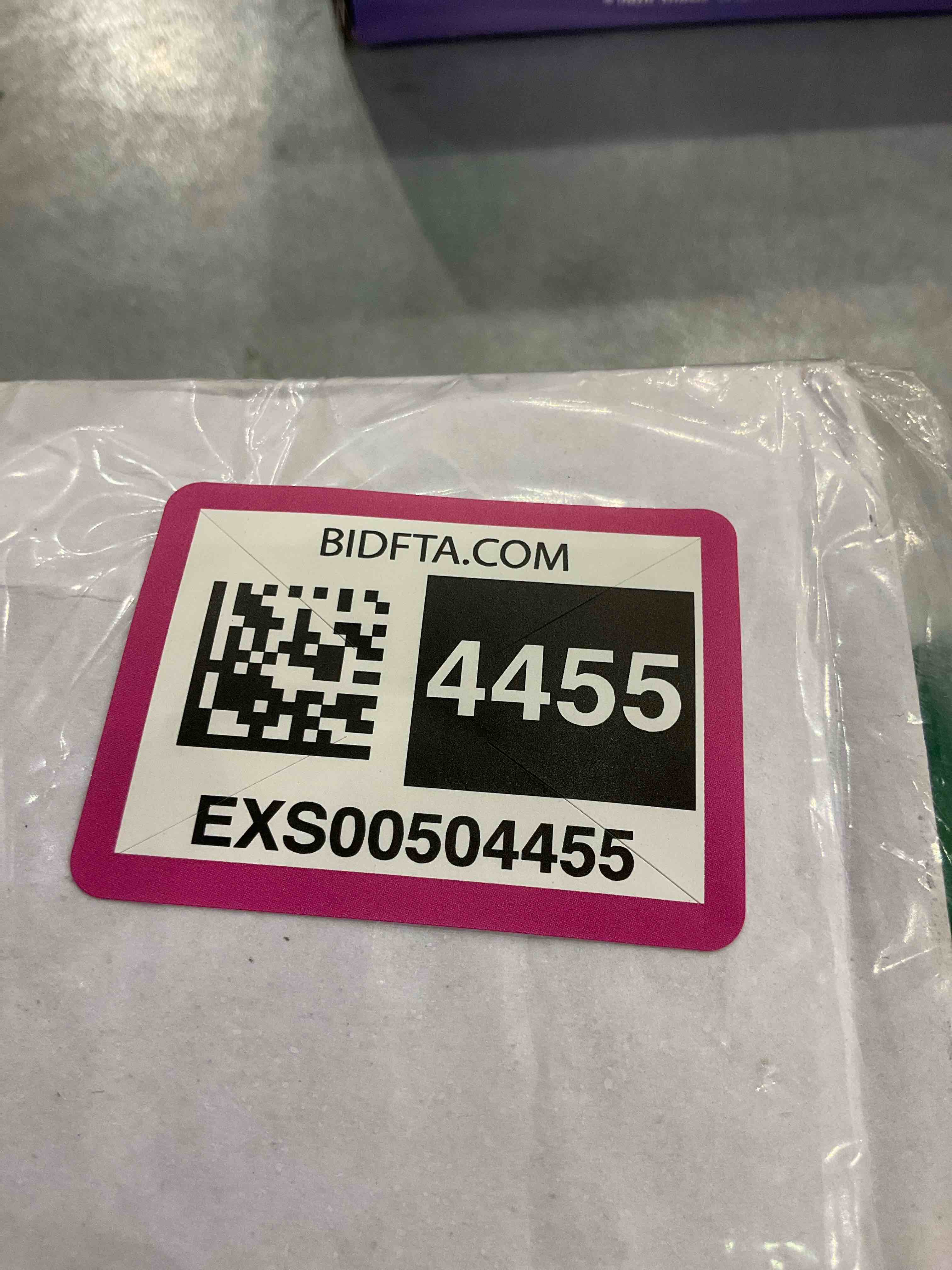 https://s3.amazonaws.com/lotting-images-prod/bidfta/EXS00504455_1698322608002.jpeg