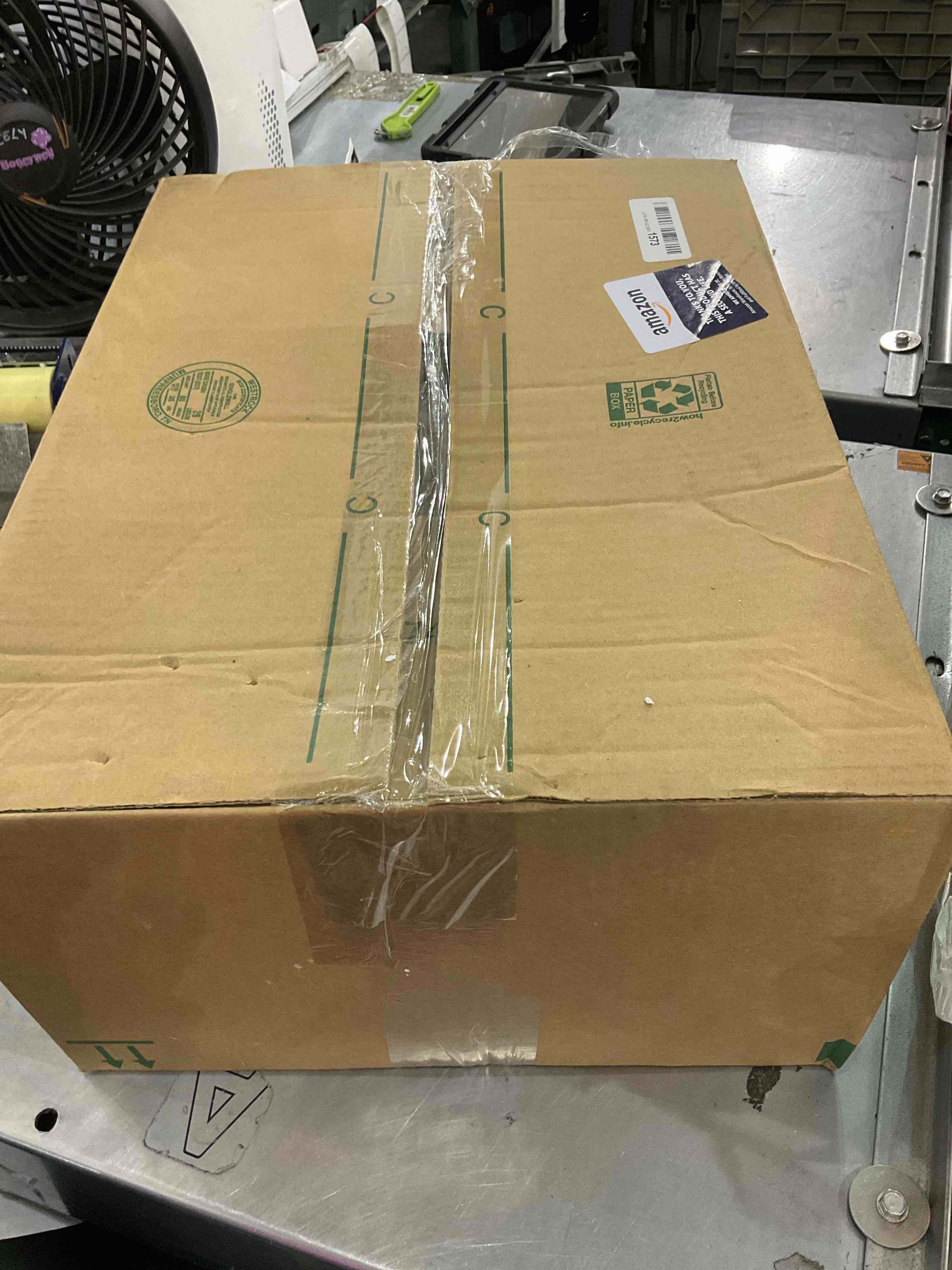 https://s3.amazonaws.com/lotting-images-prod/bidfta/EXS00504517_1698060642904.jpeg