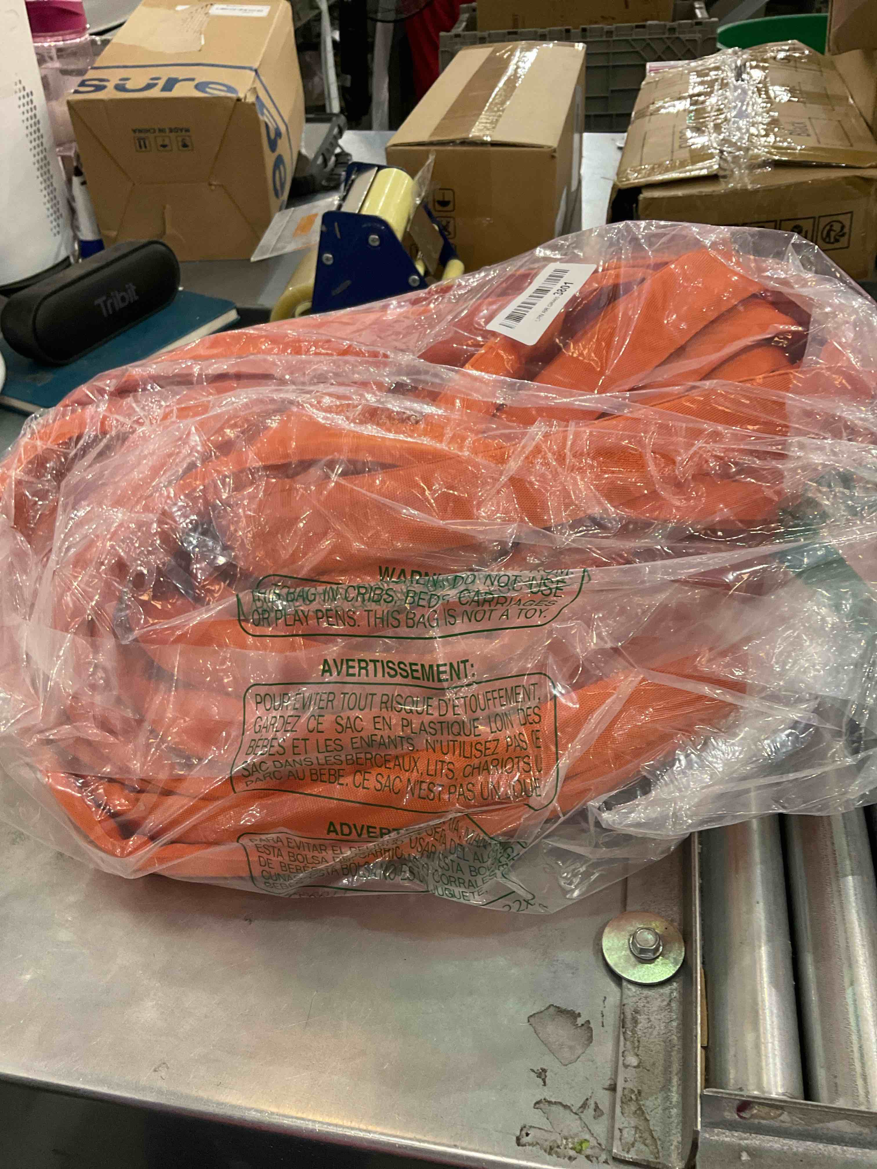 https://s3.amazonaws.com/lotting-images-prod/bidfta/EXS00504855_1698160678234.jpeg