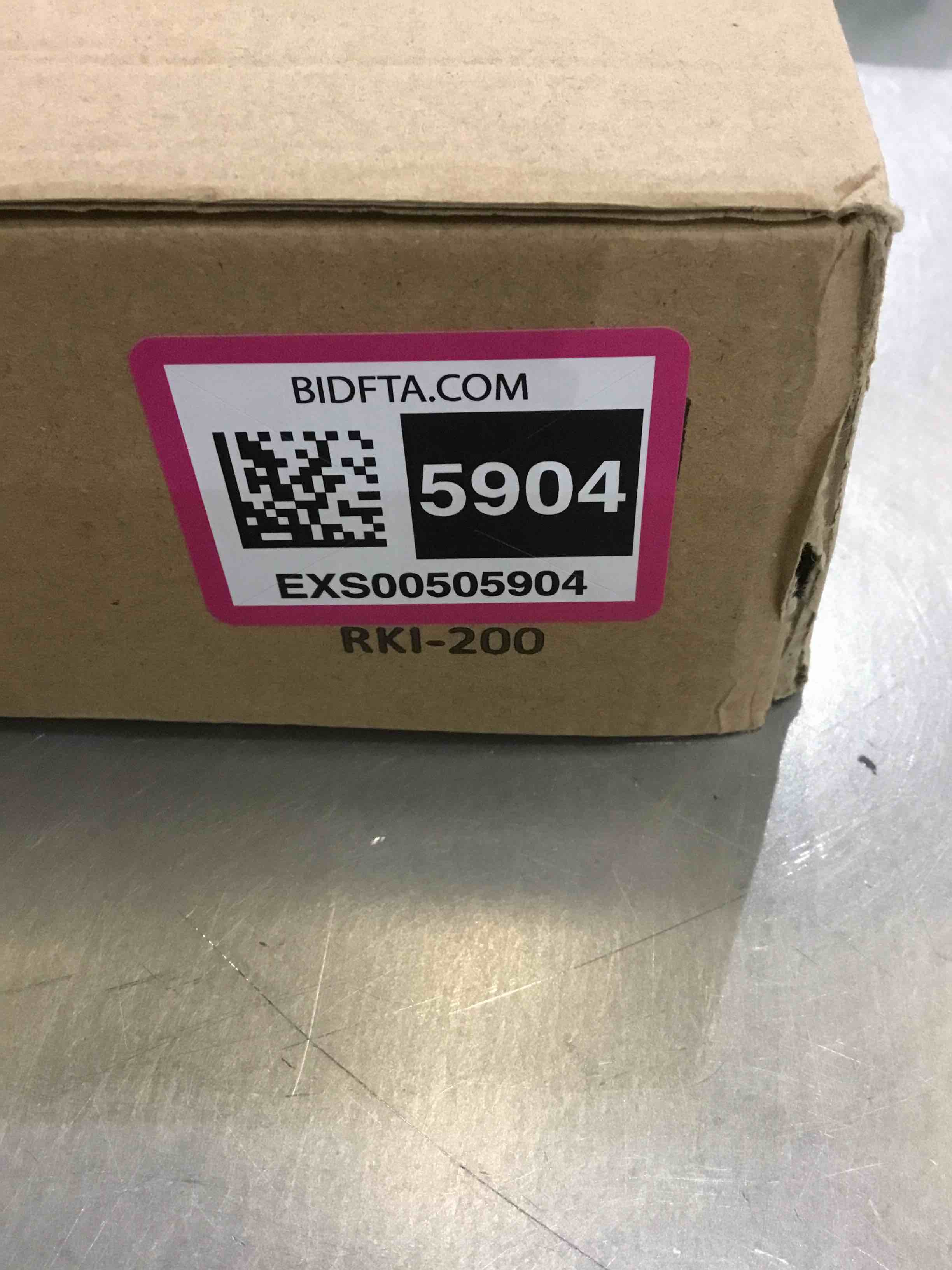 https://s3.amazonaws.com/lotting-images-prod/bidfta/EXS00505904_1701888990614.jpeg