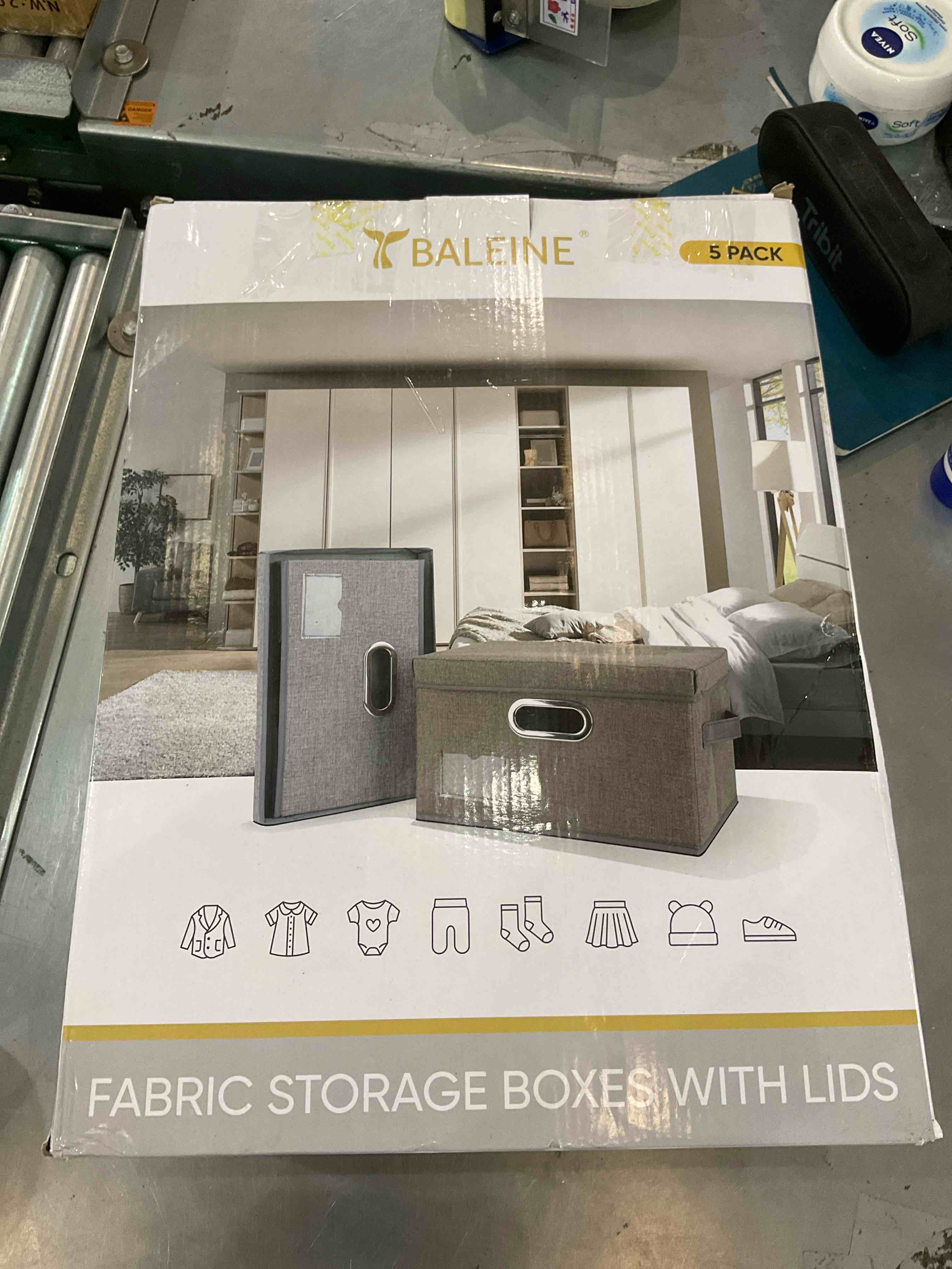 https://s3.amazonaws.com/lotting-images-prod/bidfta/EXS00506046_1697812475837.jpeg