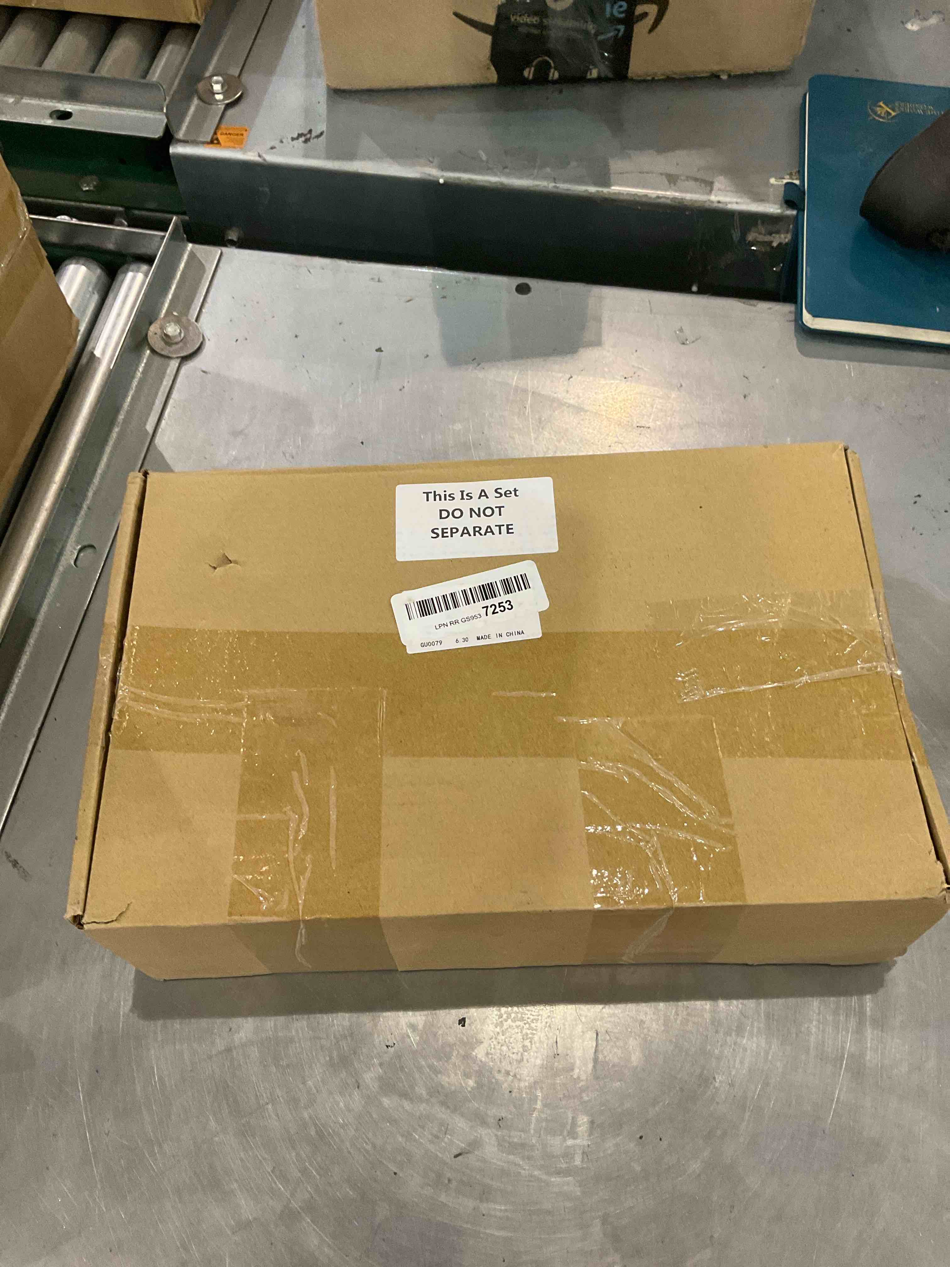 https://s3.amazonaws.com/lotting-images-prod/bidfta/EXS00506427_1698328038587.jpeg