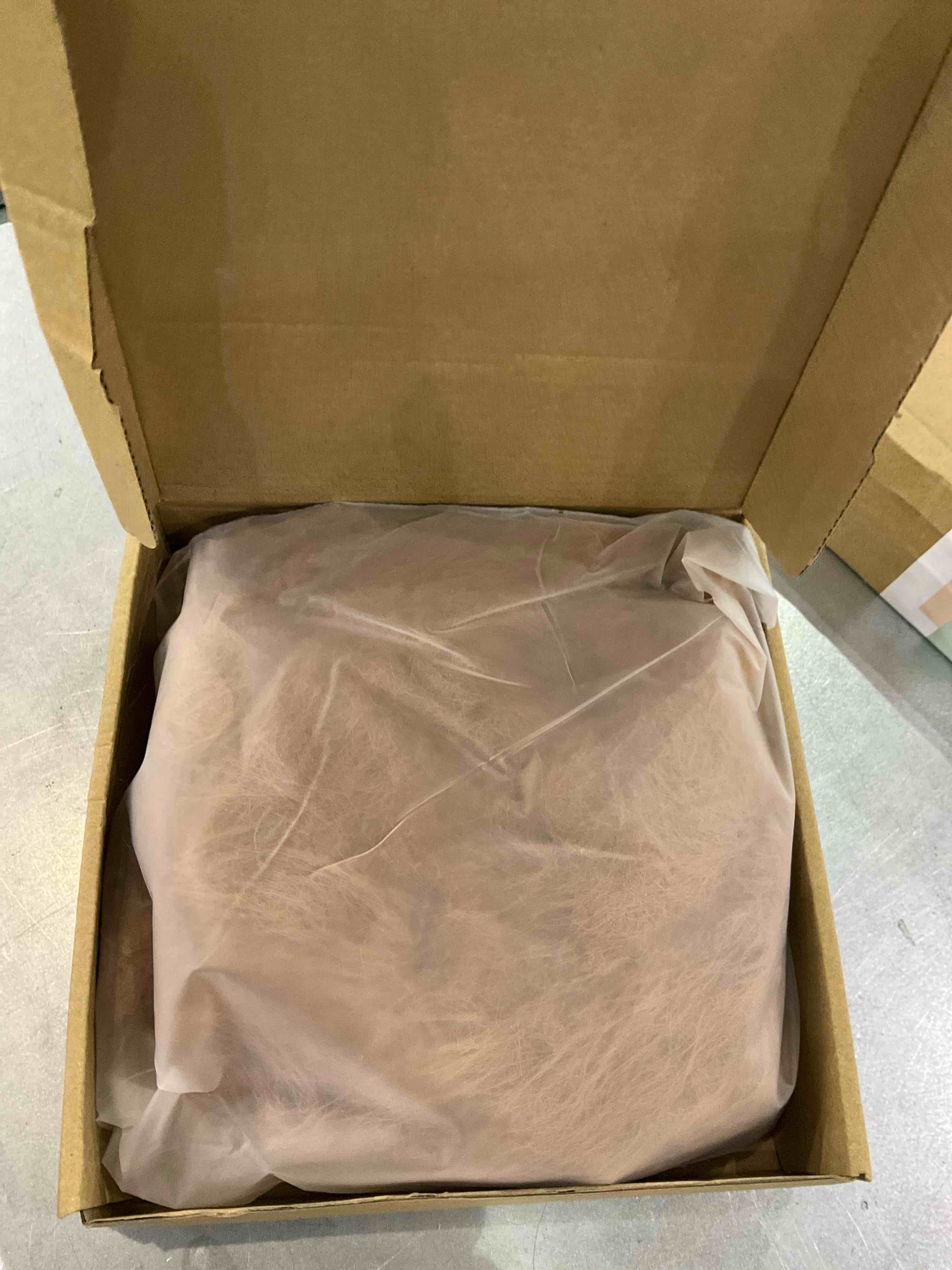https://s3.amazonaws.com/lotting-images-prod/bidfta/EXS00506965_1698238263327.jpeg