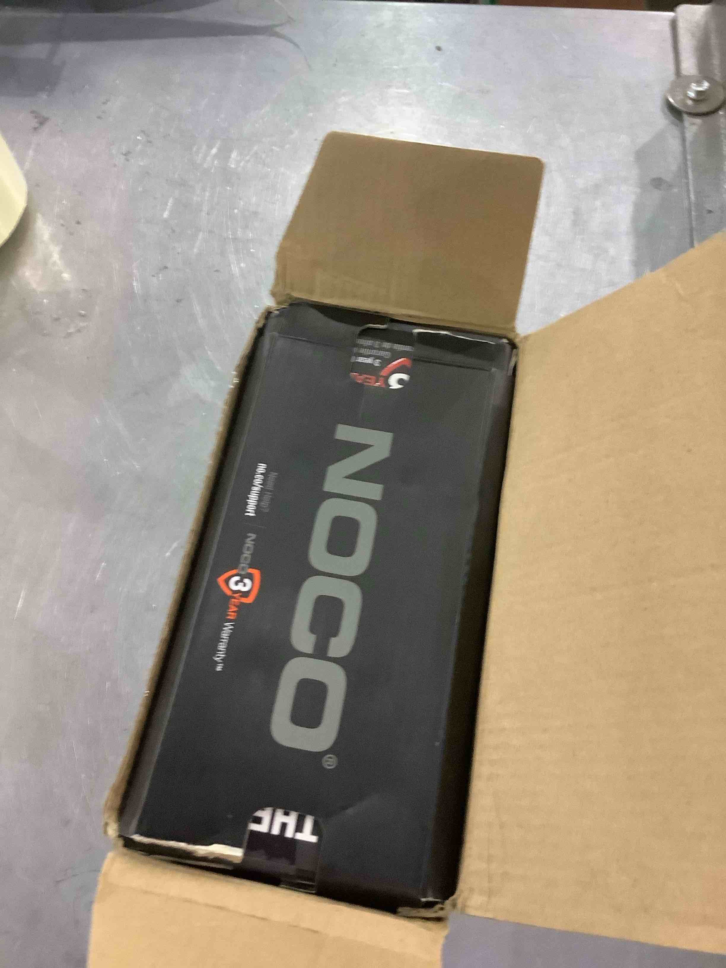 https://s3.amazonaws.com/lotting-images-prod/bidfta/EXS00507102_1698236133997.jpeg