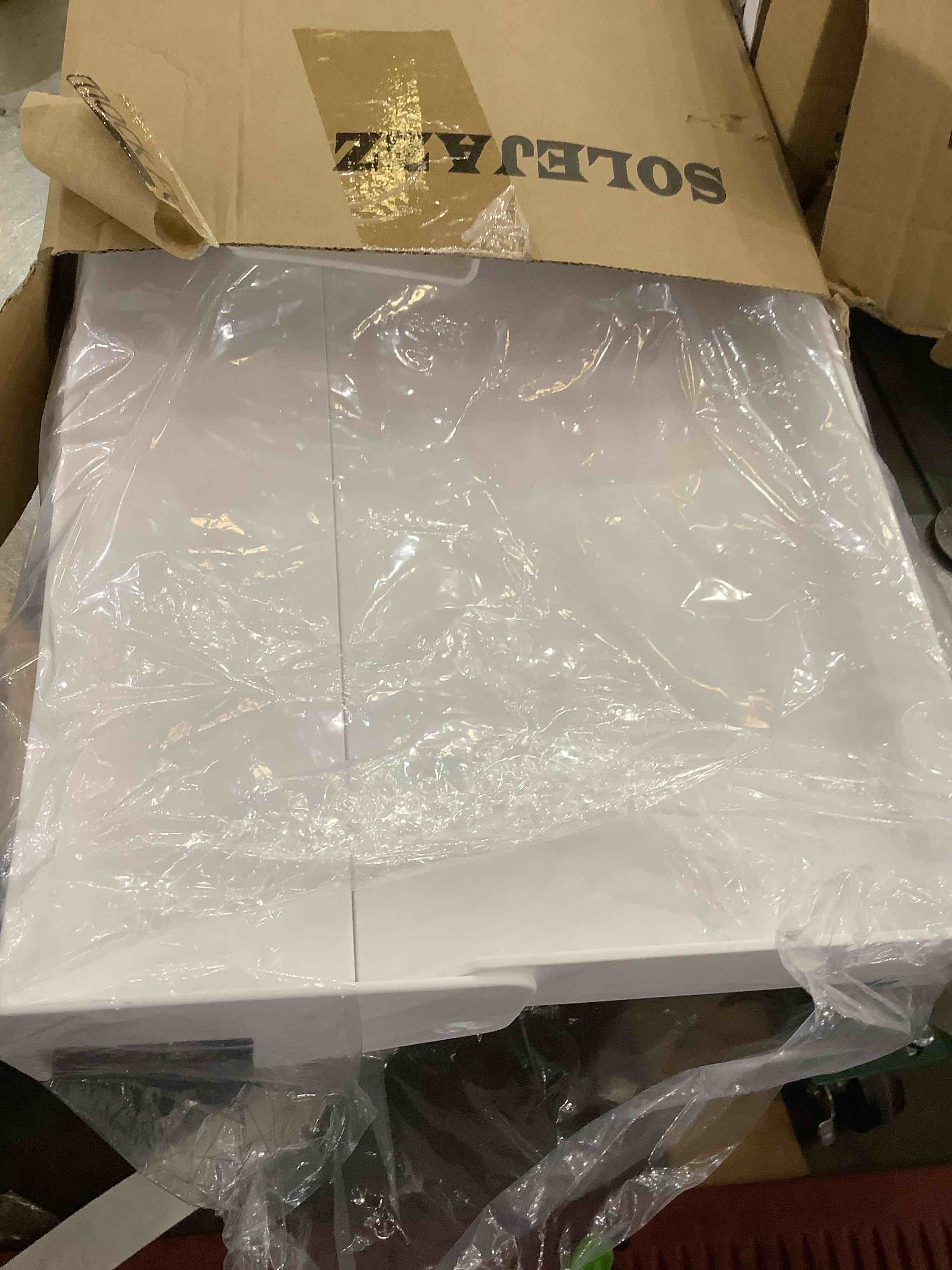 https://s3.amazonaws.com/lotting-images-prod/bidfta/EXS00507212_1698254085954.jpeg