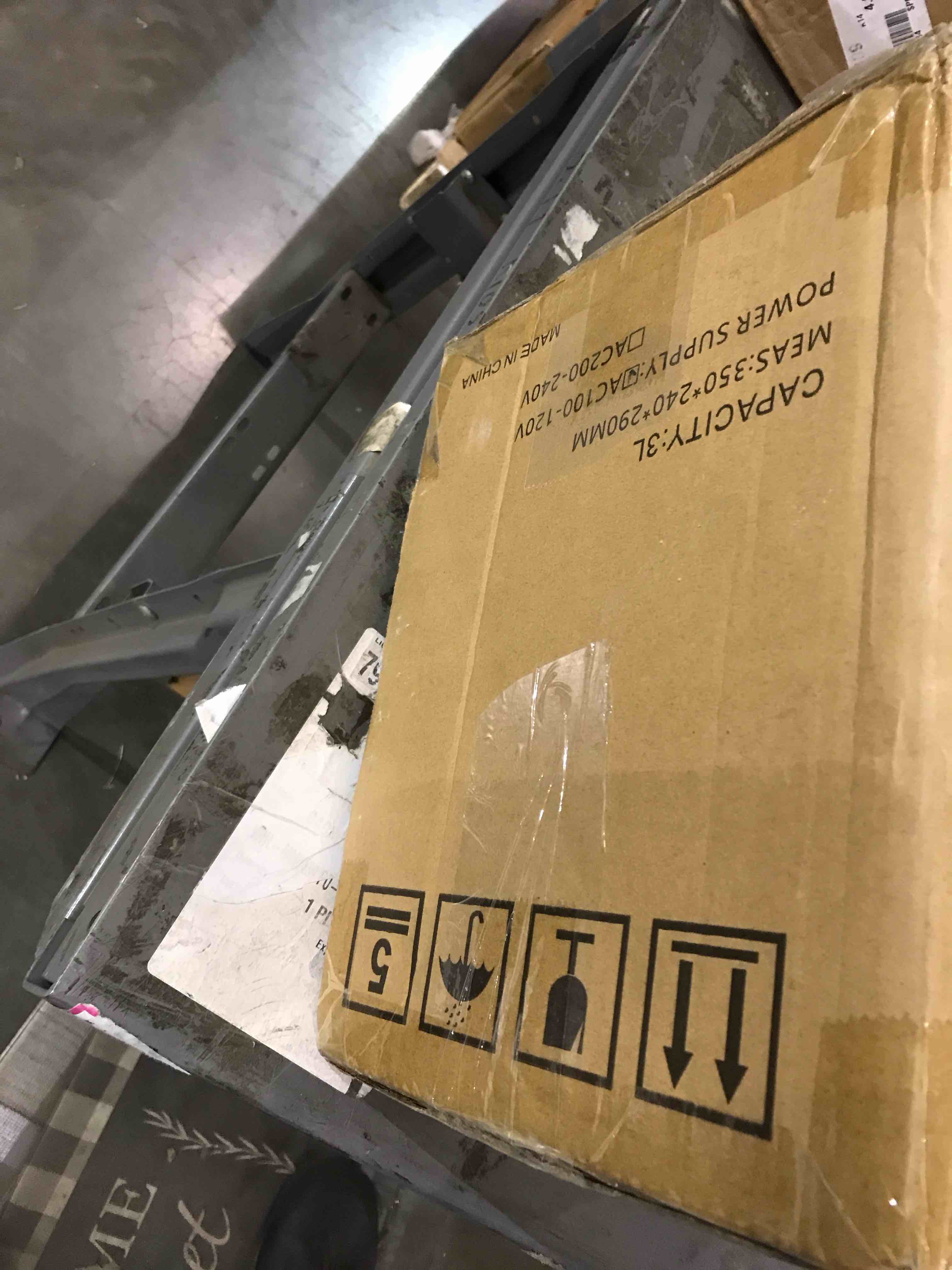 https://s3.amazonaws.com/lotting-images-prod/bidfta/EXS00507843_1698674579350.jpeg