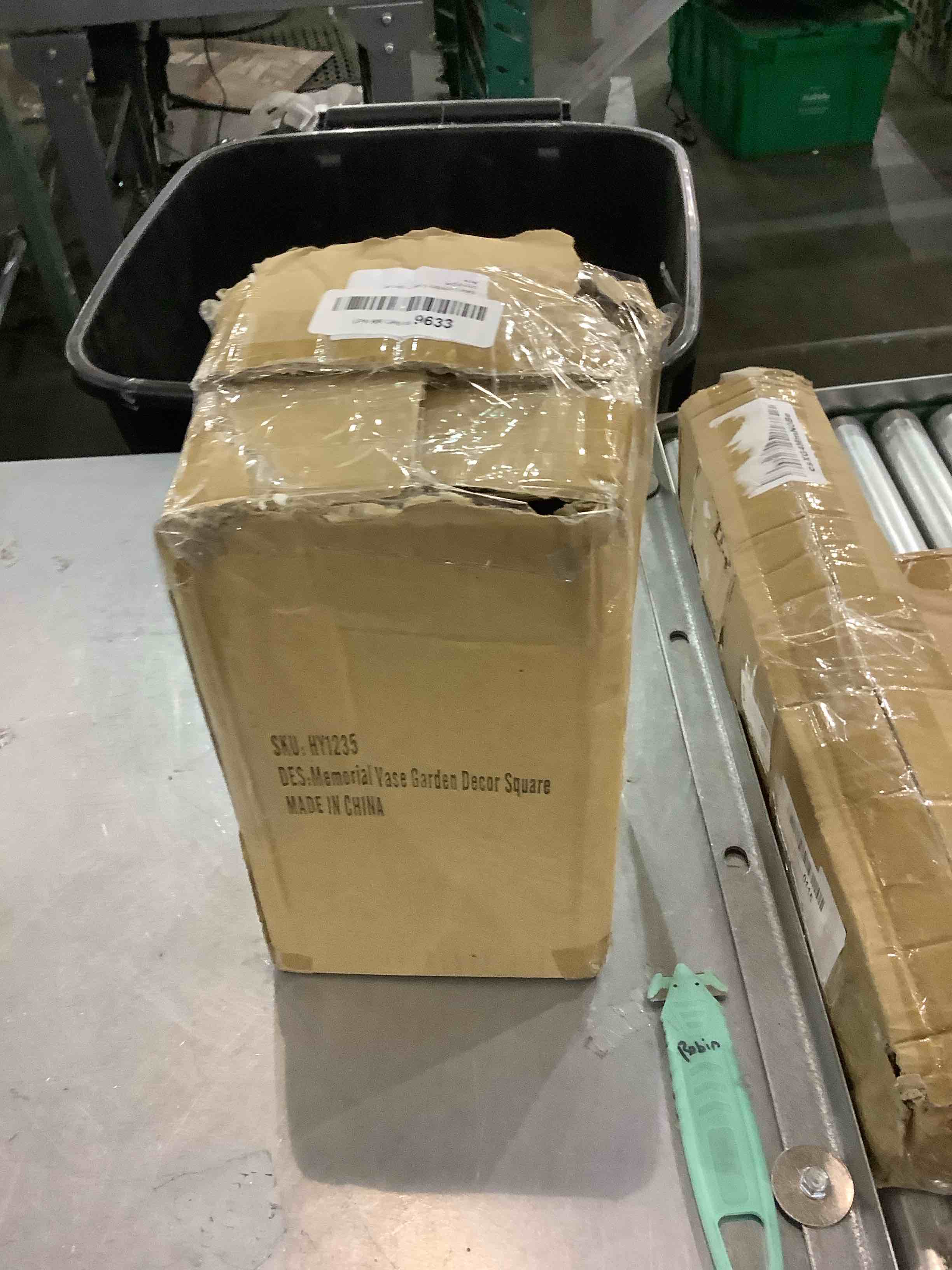 https://s3.amazonaws.com/lotting-images-prod/bidfta/EXS00508138_1698065686910.jpeg