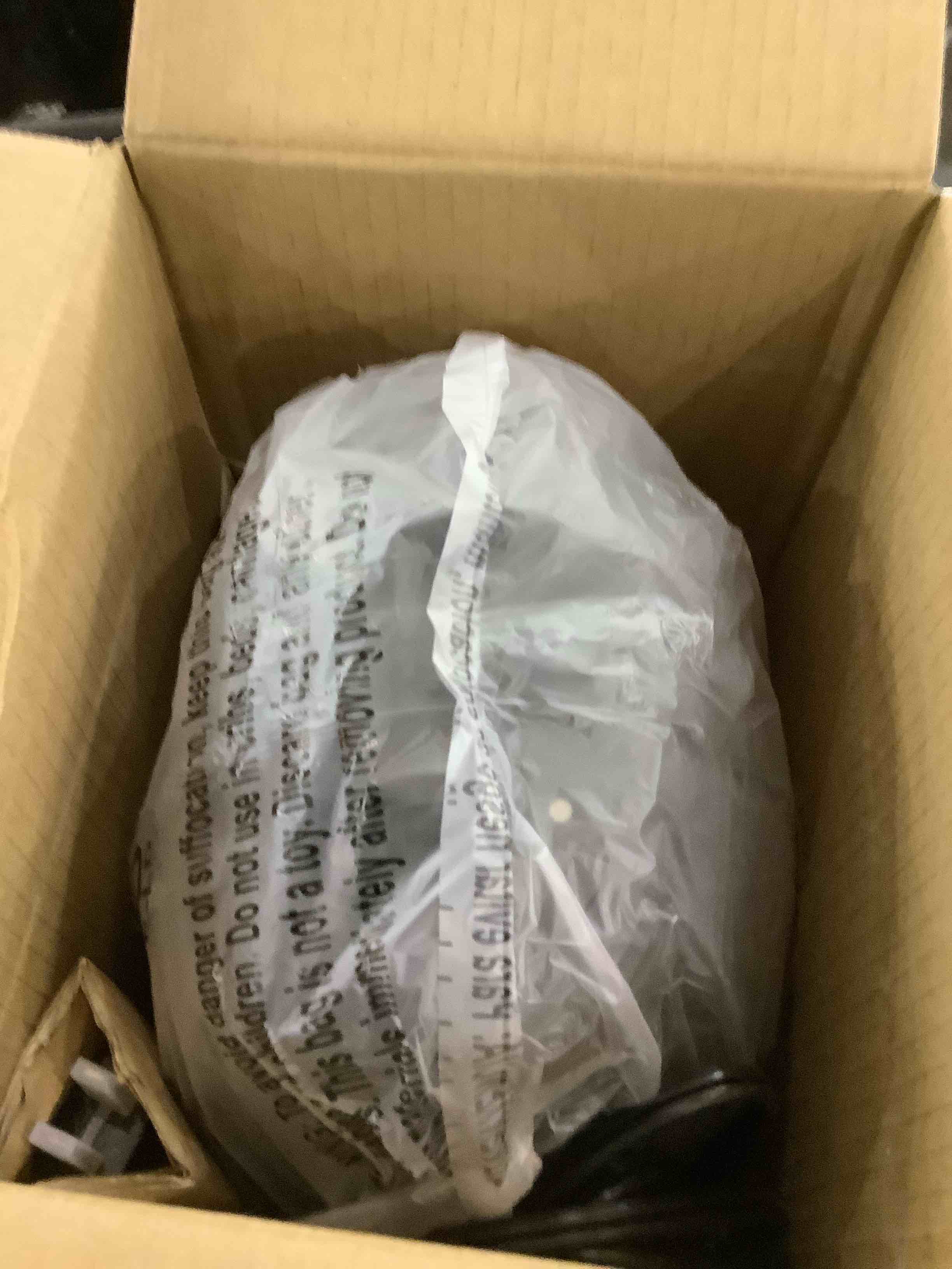 https://s3.amazonaws.com/lotting-images-prod/bidfta/EXS00508285_1698086064042.jpeg