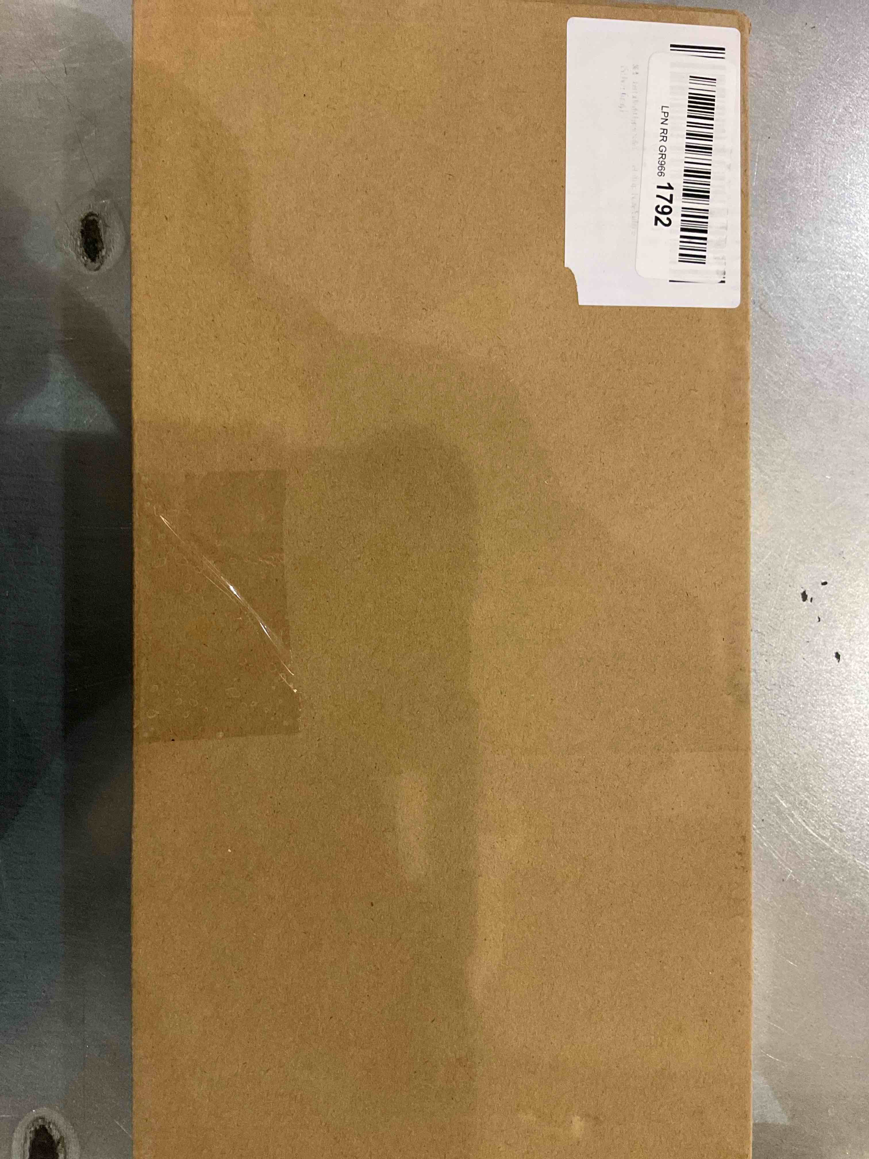 https://s3.amazonaws.com/lotting-images-prod/bidfta/EXS00508959_1698425211718.jpeg