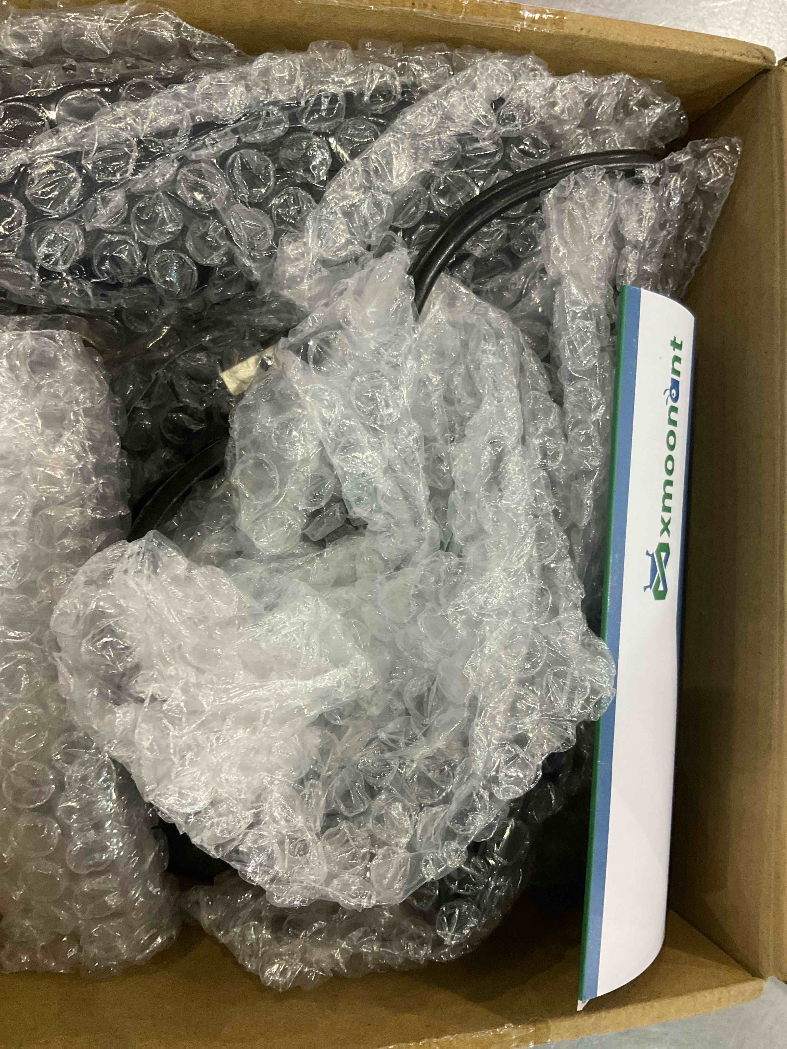 https://s3.amazonaws.com/lotting-images-prod/bidfta/EXS00509906_1702387030979.jpeg