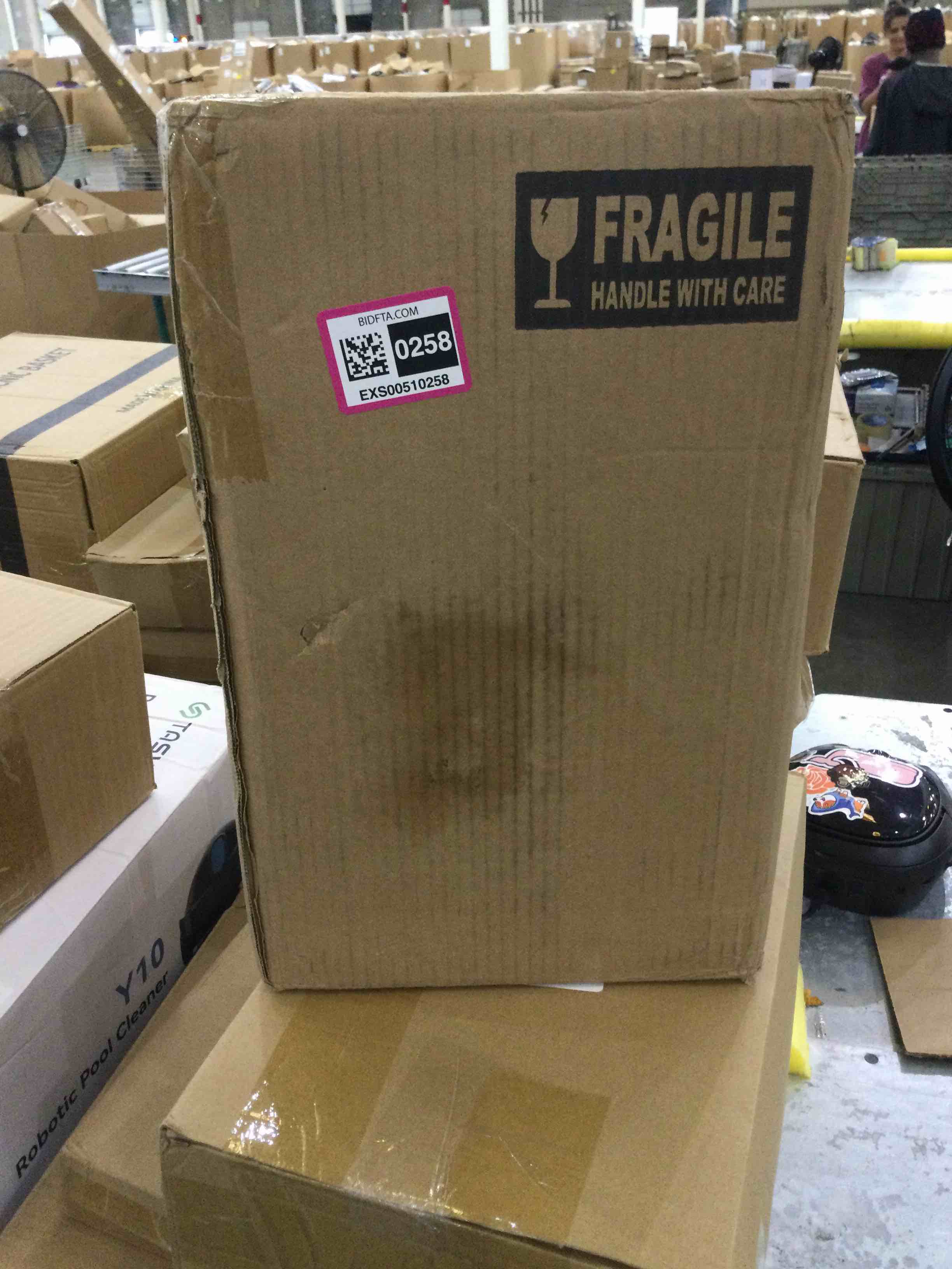 https://s3.amazonaws.com/lotting-images-prod/bidfta/EXS00510258_1695829513120.jpeg