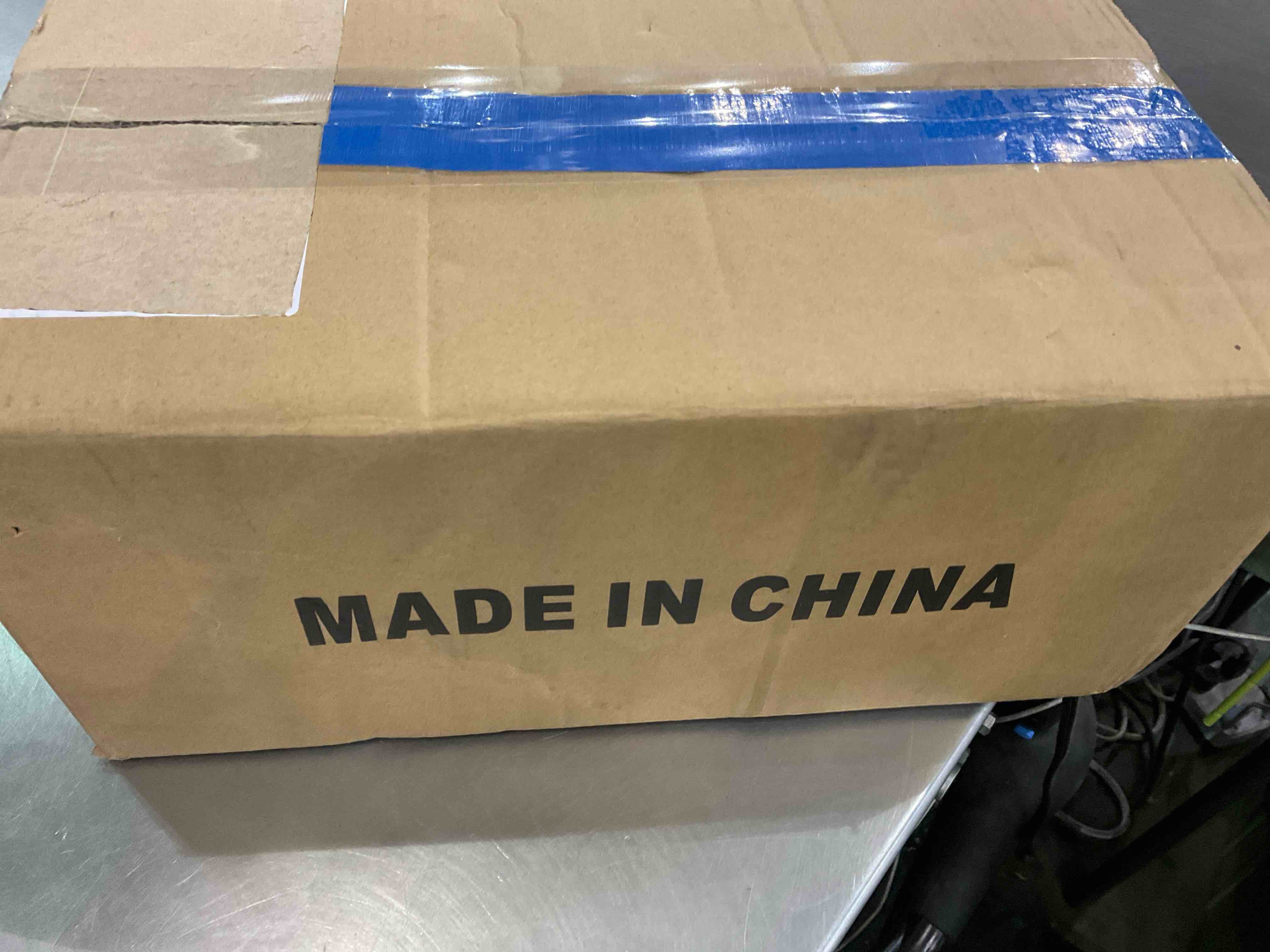 https://s3.amazonaws.com/lotting-images-prod/bidfta/EXS00511602_1695926323328.jpeg