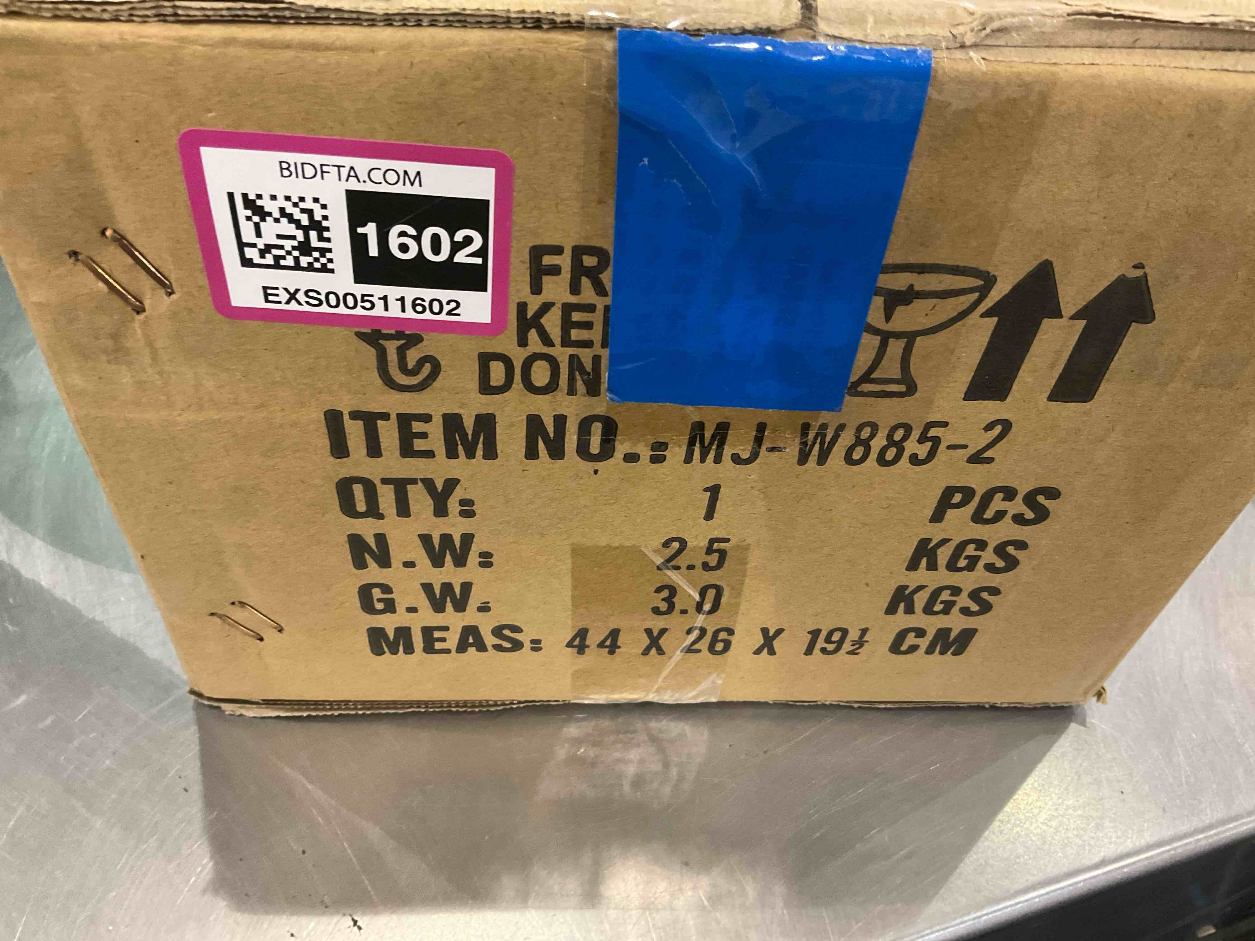 https://s3.amazonaws.com/lotting-images-prod/bidfta/EXS00511602_1695926337318.jpeg
