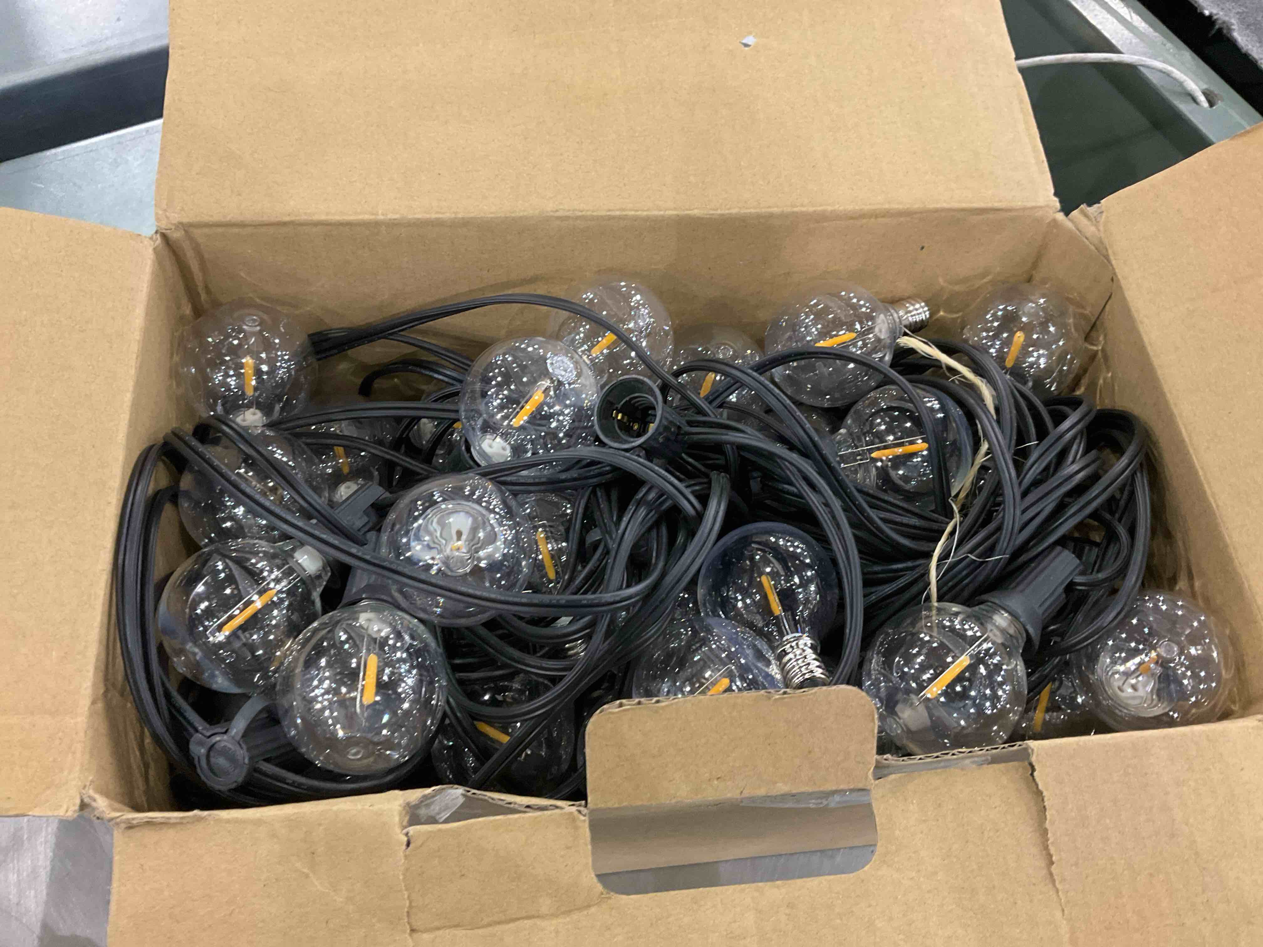https://s3.amazonaws.com/lotting-images-prod/bidfta/EXS00511702_1695994170493.jpeg