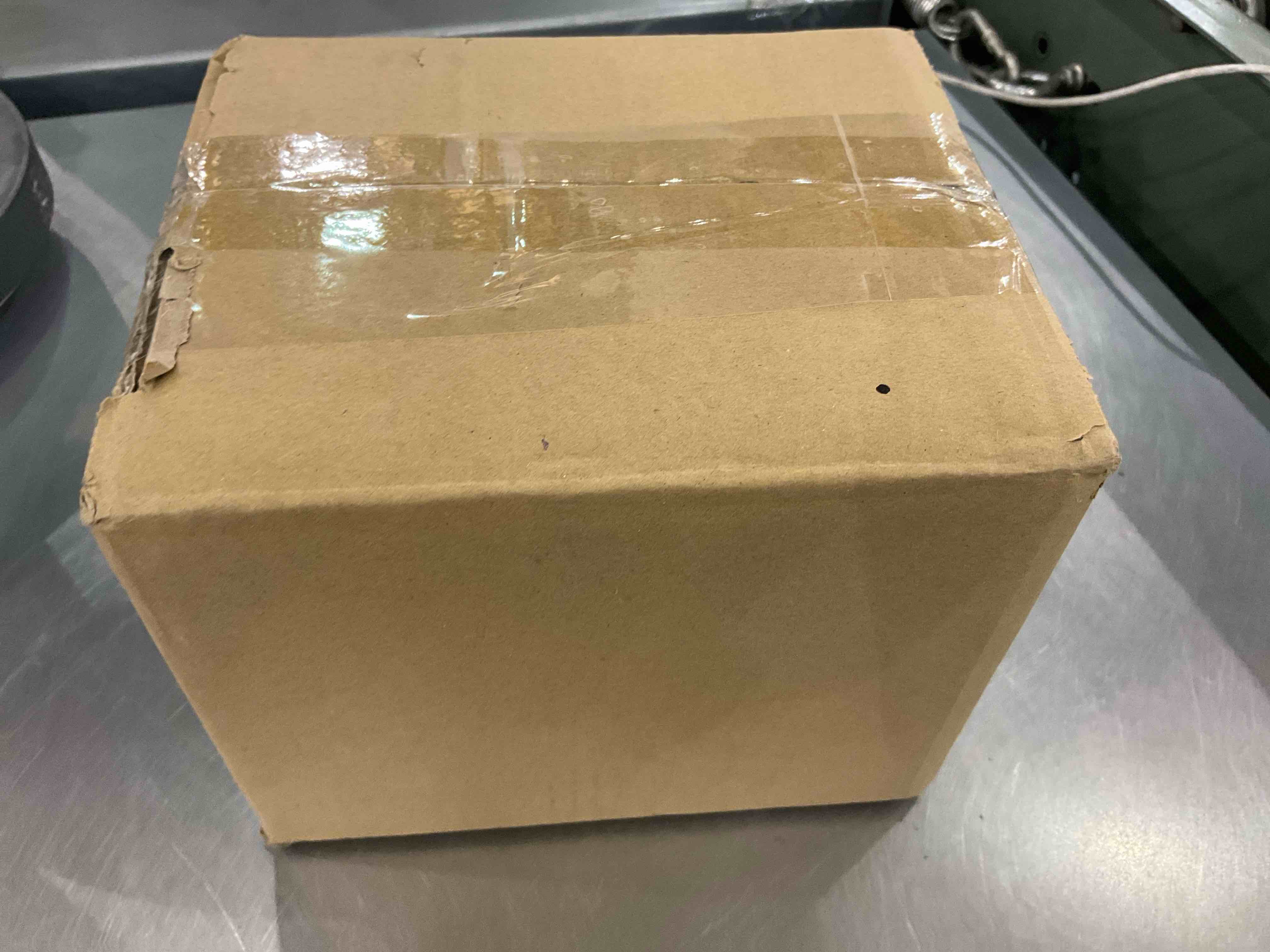 https://s3.amazonaws.com/lotting-images-prod/bidfta/EXS00511705_1695994402506.jpeg