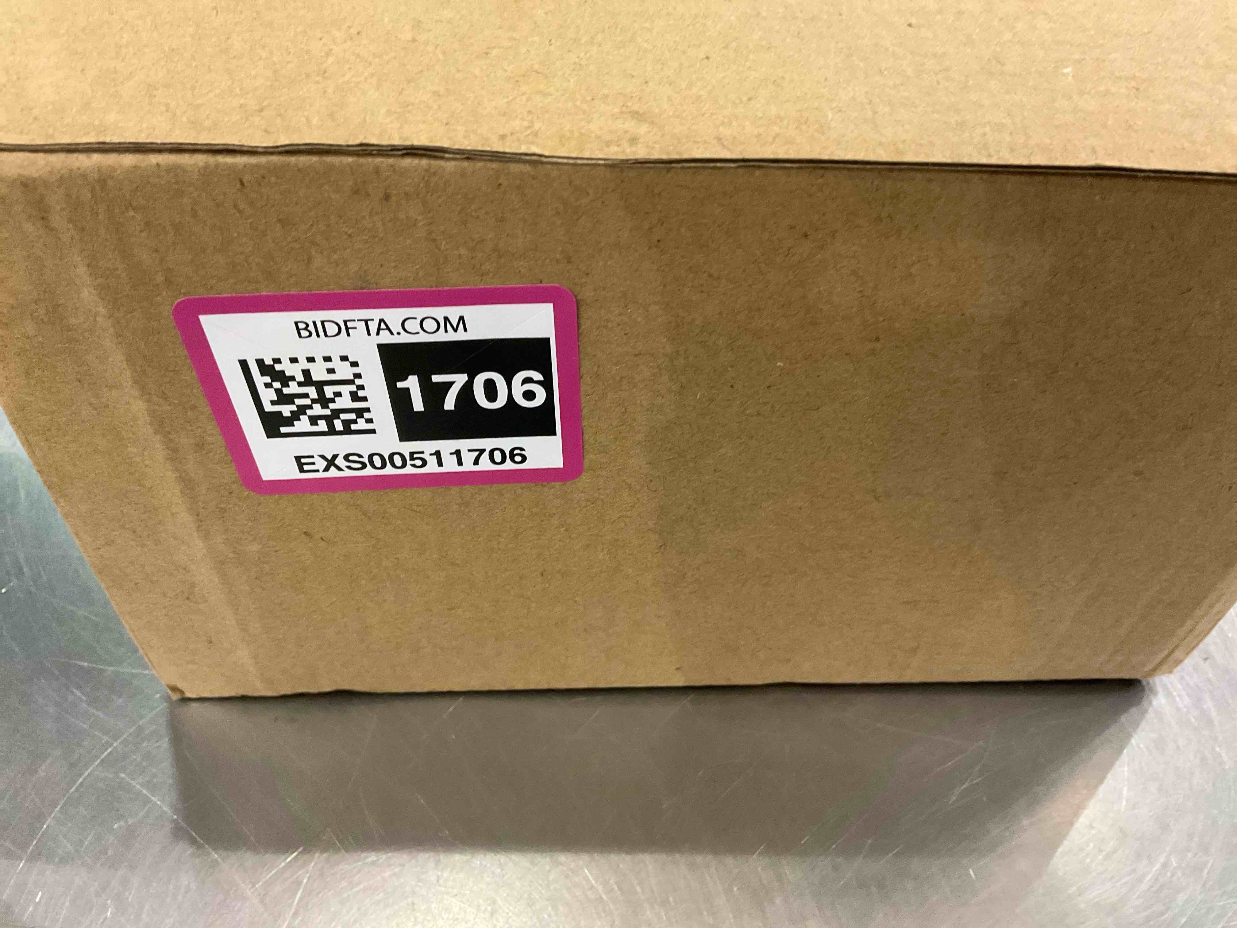 https://s3.amazonaws.com/lotting-images-prod/bidfta/EXS00511706_1695994494816.jpeg
