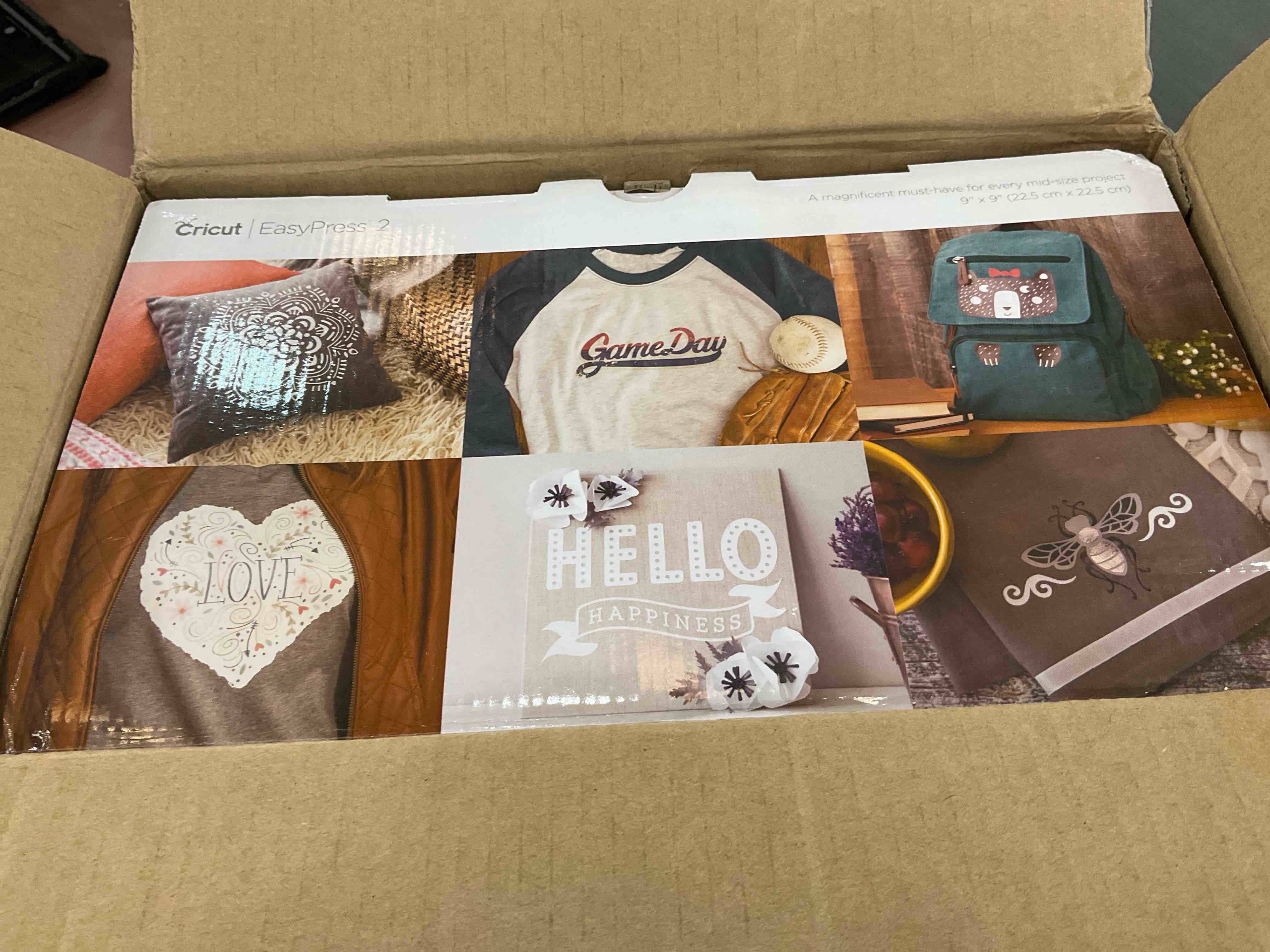 https://s3.amazonaws.com/lotting-images-prod/bidfta/EXS00511975_1696273524119.jpeg