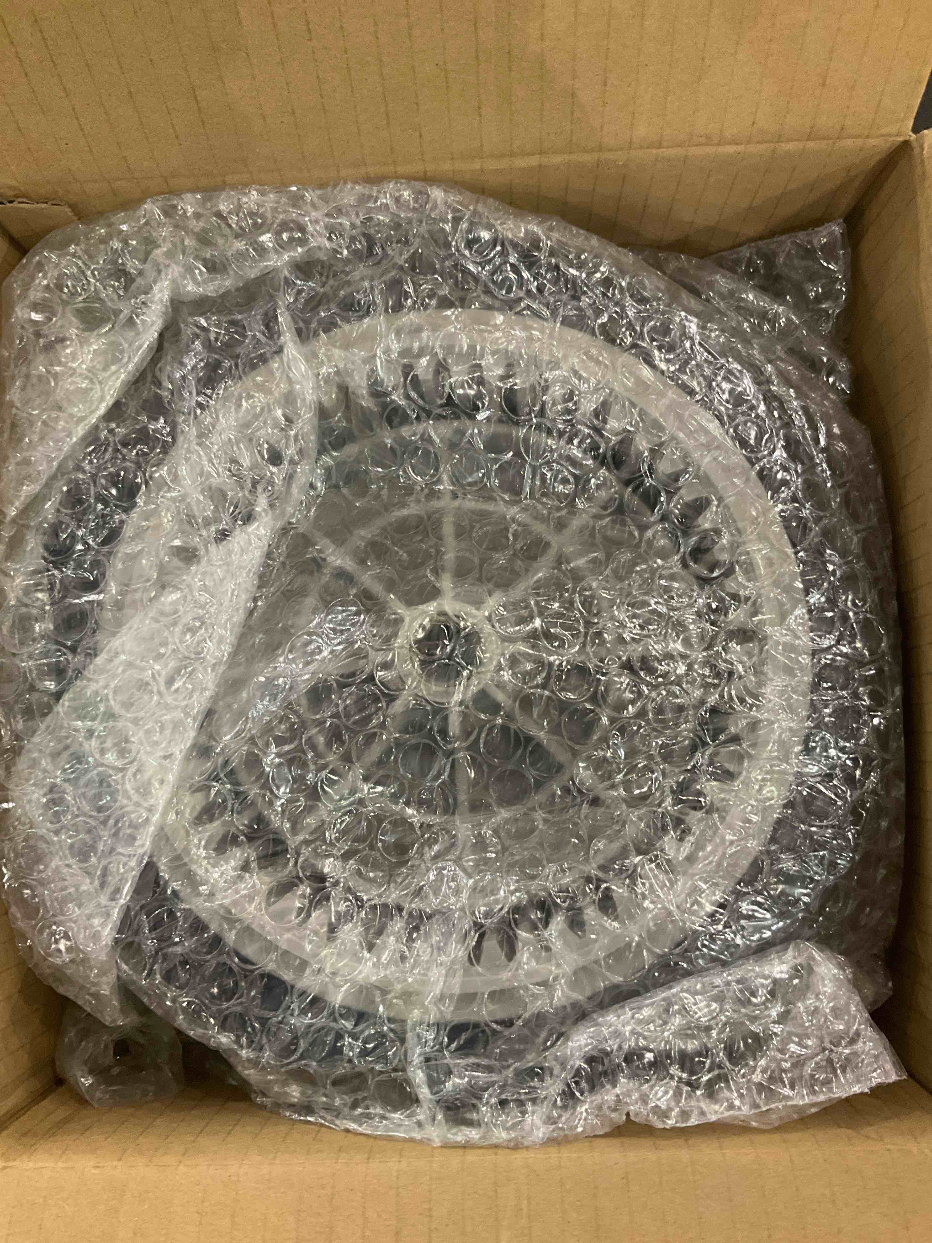 https://s3.amazonaws.com/lotting-images-prod/bidfta/EXS00512186_1697465268020.jpeg