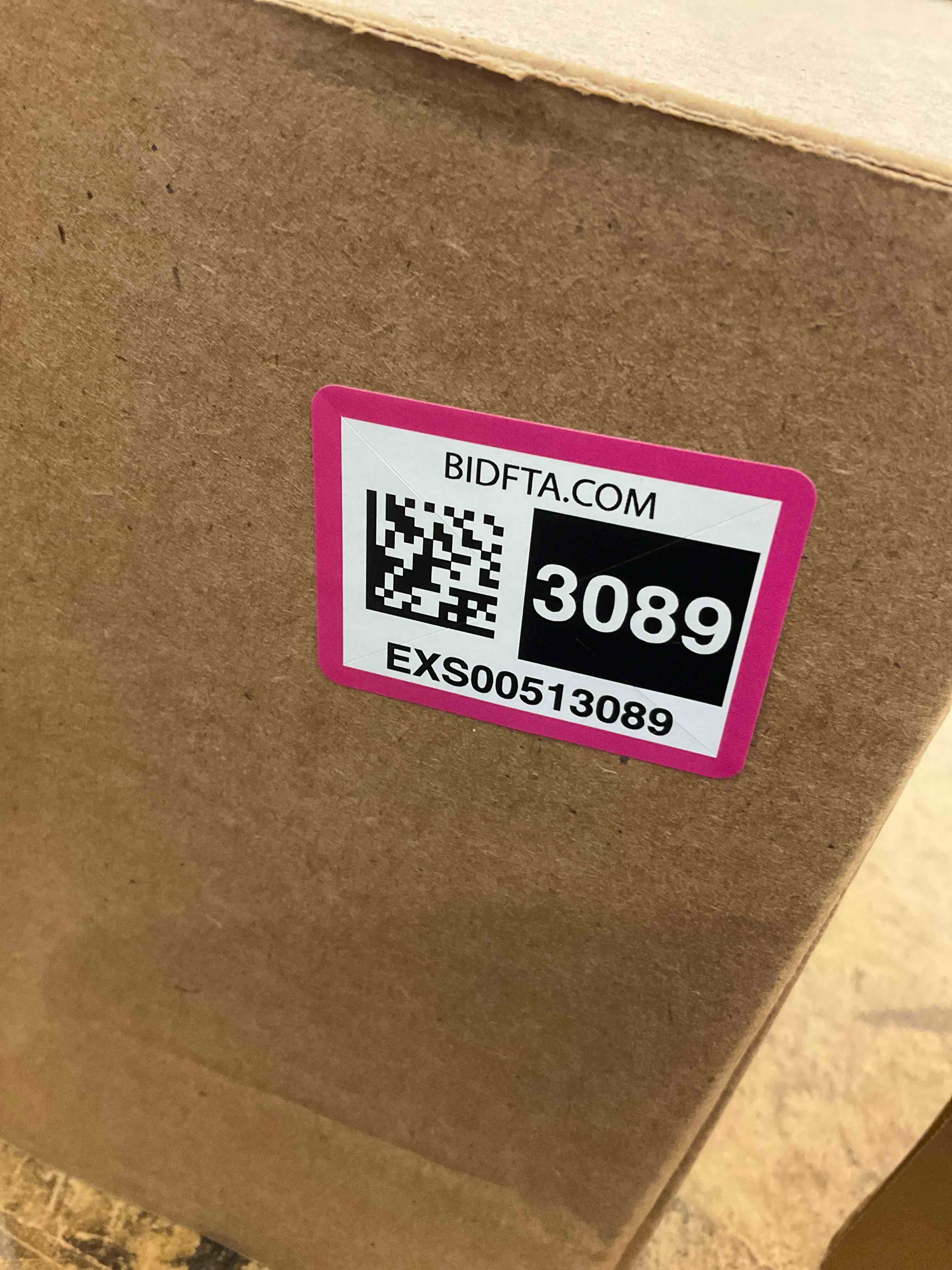 https://s3.amazonaws.com/lotting-images-prod/bidfta/EXS00513089_1696013094205.jpeg