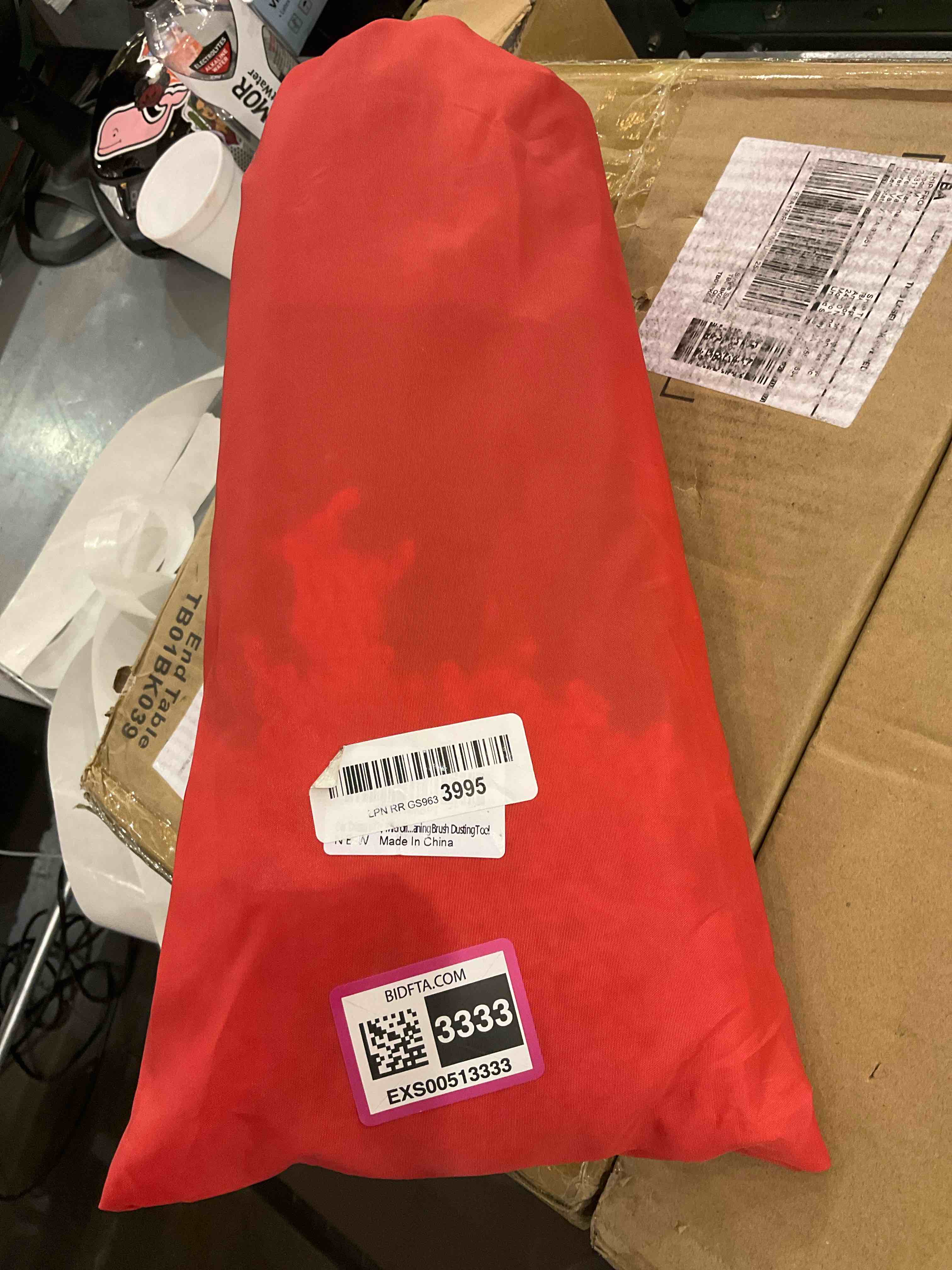 https://s3.amazonaws.com/lotting-images-prod/bidfta/EXS00513333_1696950491163.jpeg