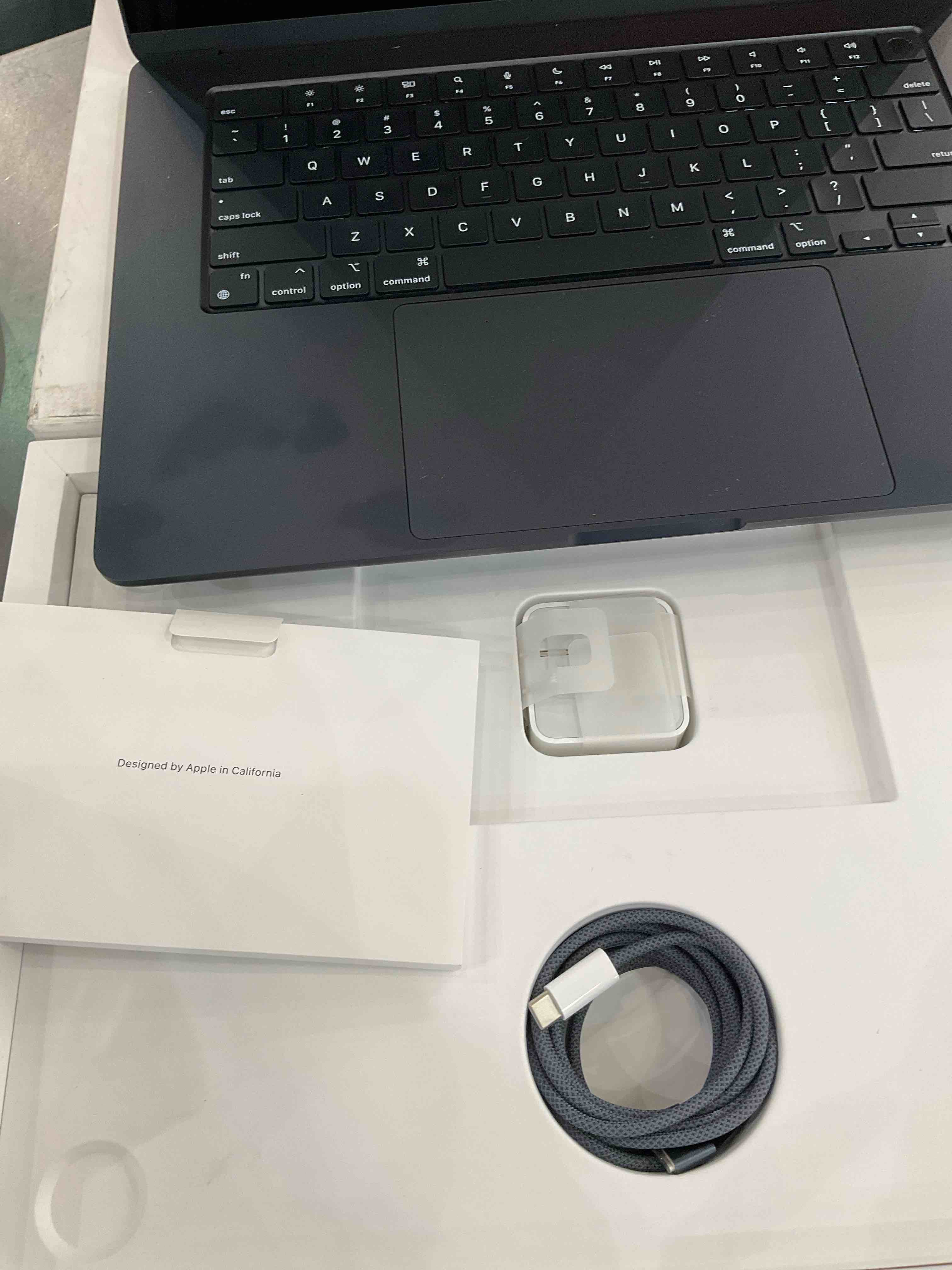 https://s3.amazonaws.com/lotting-images-prod/bidfta/EXS00513977_1696963648878.jpeg