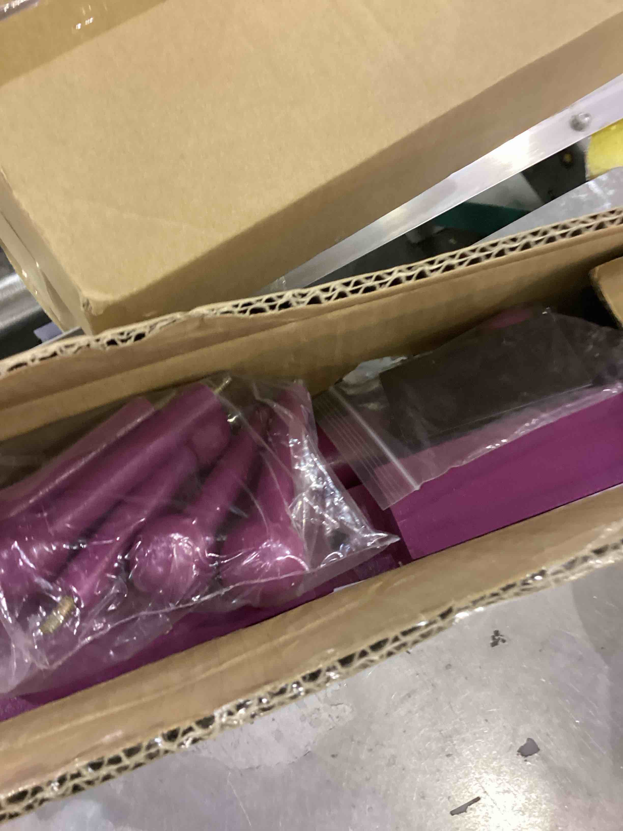 https://s3.amazonaws.com/lotting-images-prod/bidfta/EXS00514235_1695903226147.jpeg