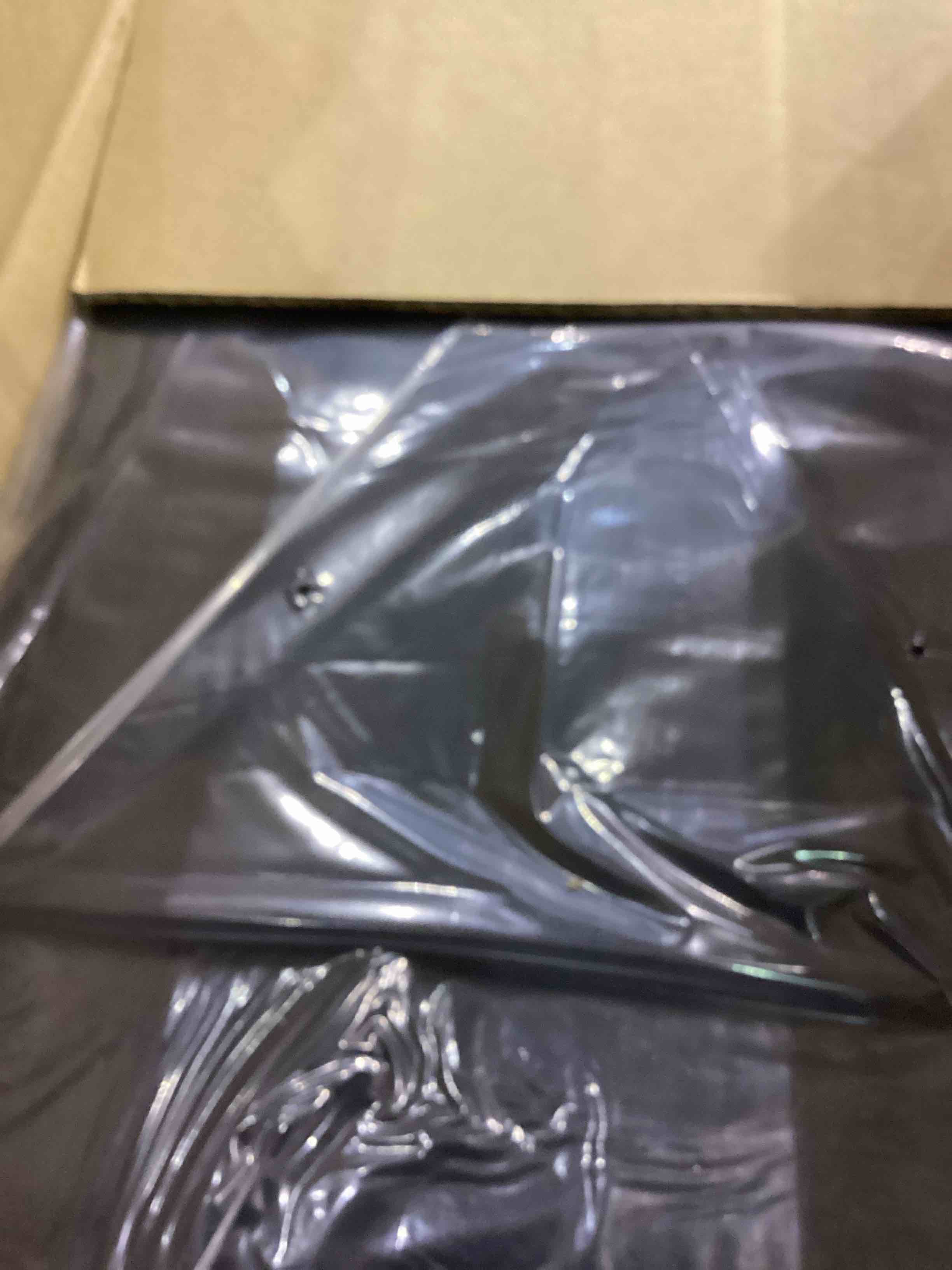 https://s3.amazonaws.com/lotting-images-prod/bidfta/EXS00514295_1695911312614.jpeg