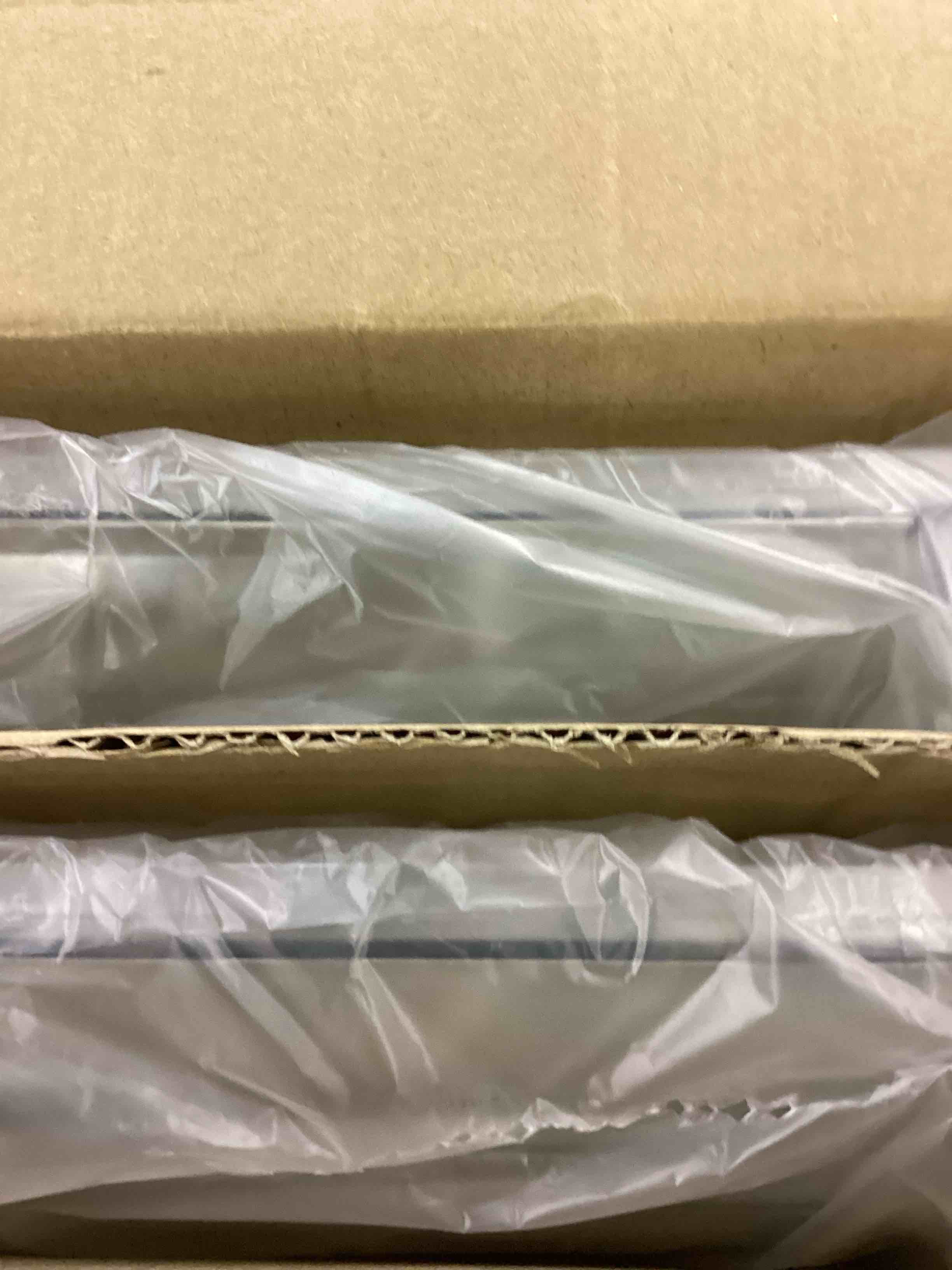 https://s3.amazonaws.com/lotting-images-prod/bidfta/EXS00514442_1695989566927.jpeg