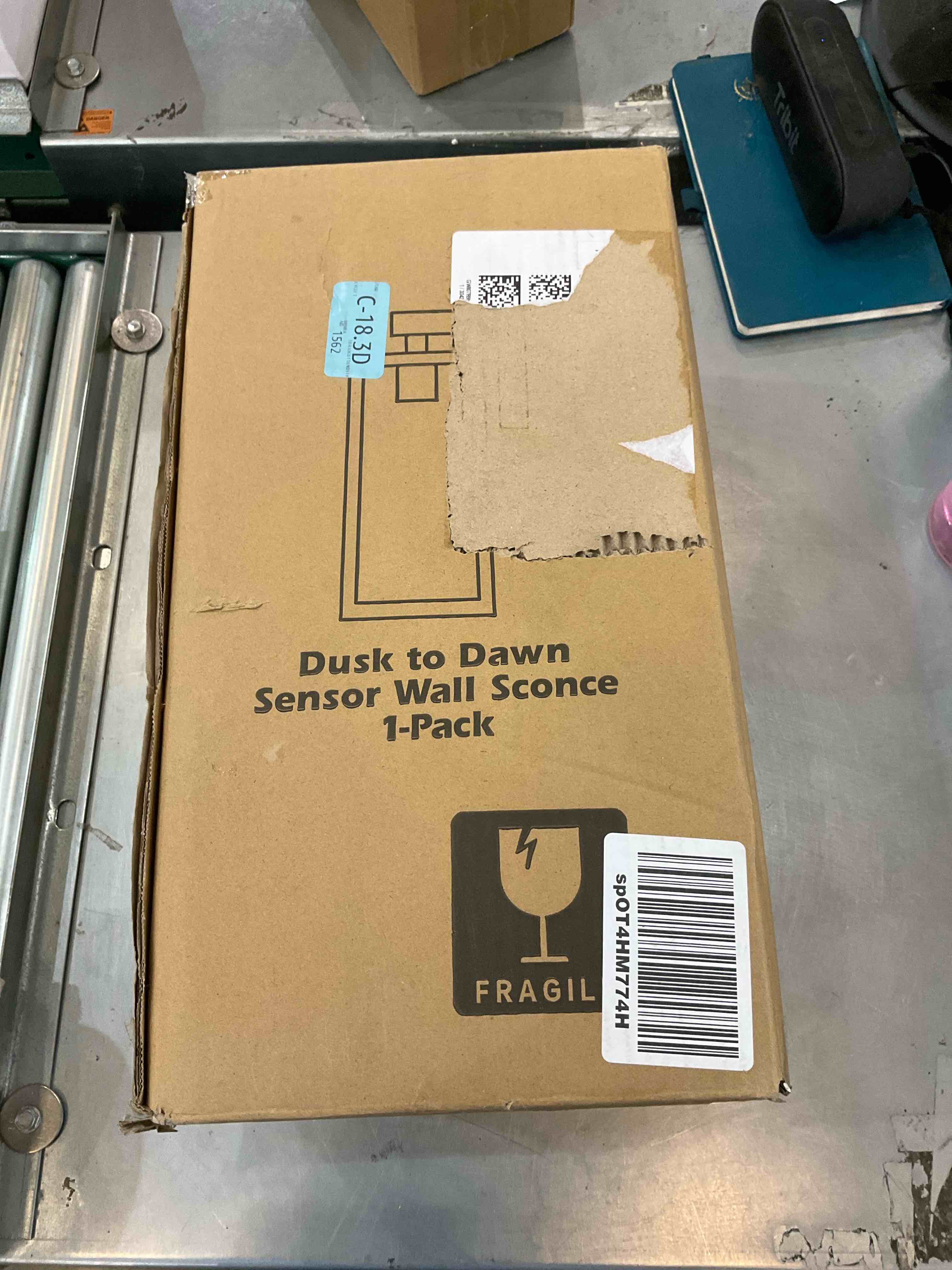 https://s3.amazonaws.com/lotting-images-prod/bidfta/EXS00515211_1695839833715.jpeg