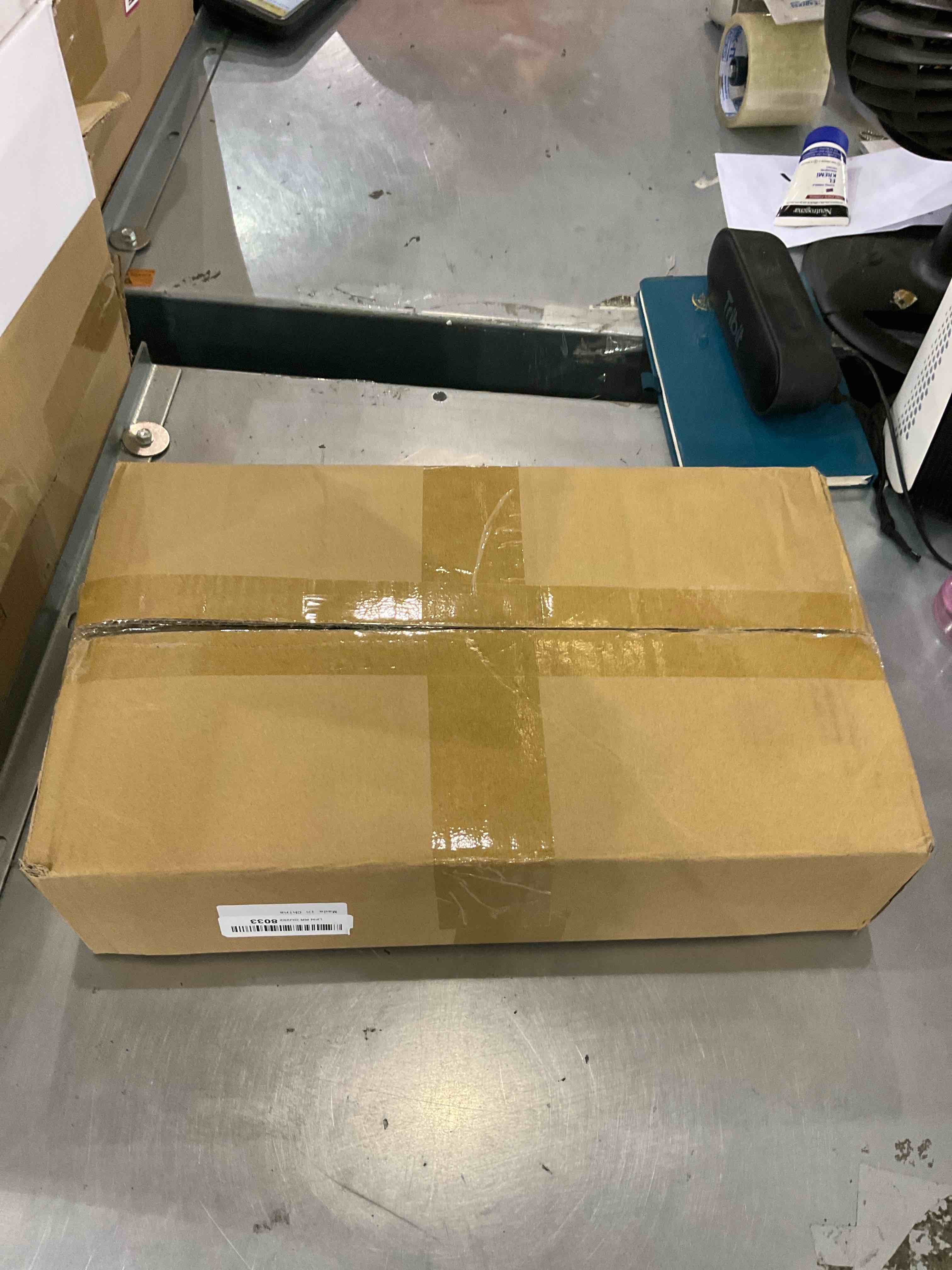 https://s3.amazonaws.com/lotting-images-prod/bidfta/EXS00515218_1695840382248.jpeg