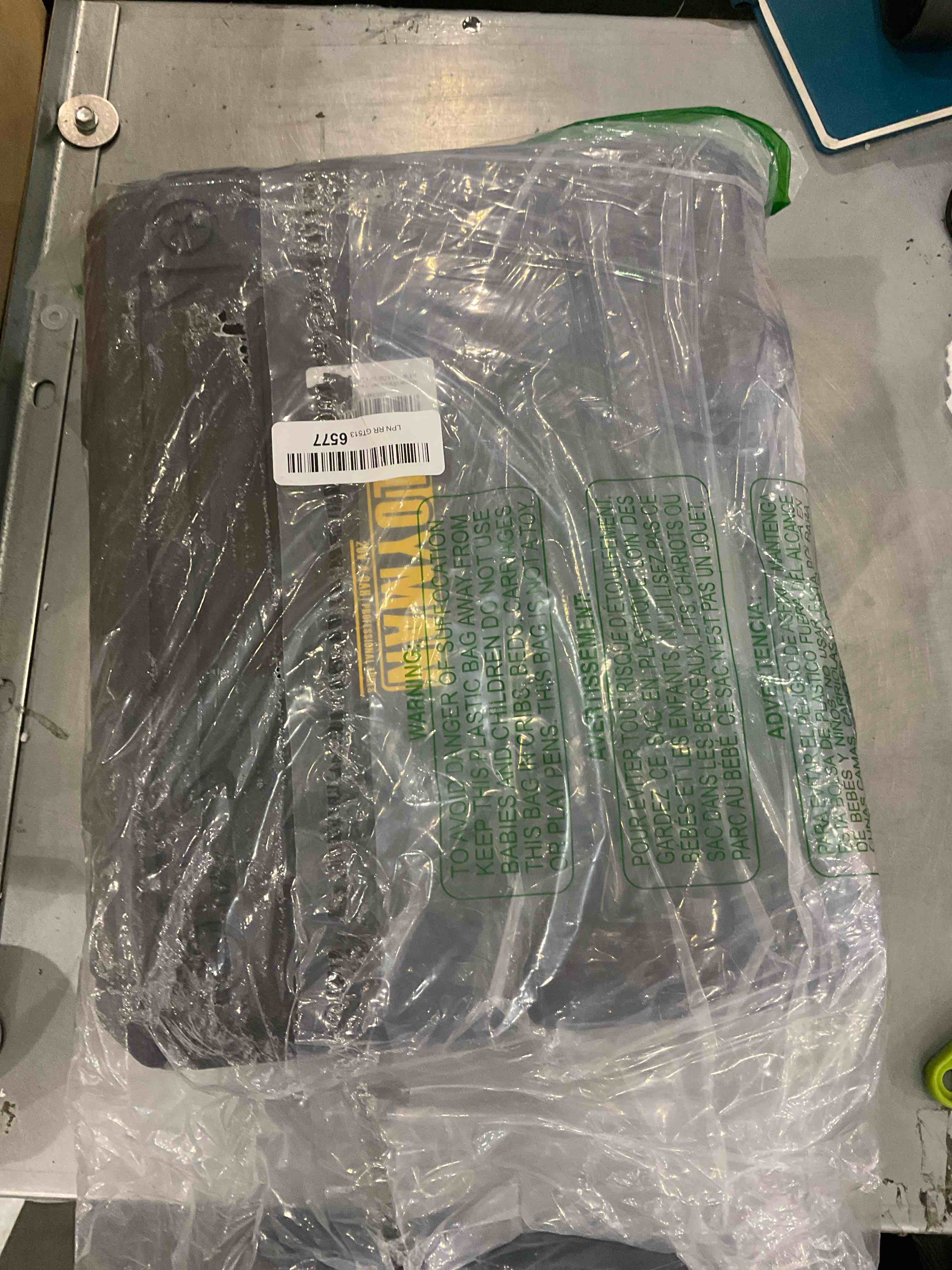 https://s3.amazonaws.com/lotting-images-prod/bidfta/EXS00515395_1695927090441.jpeg