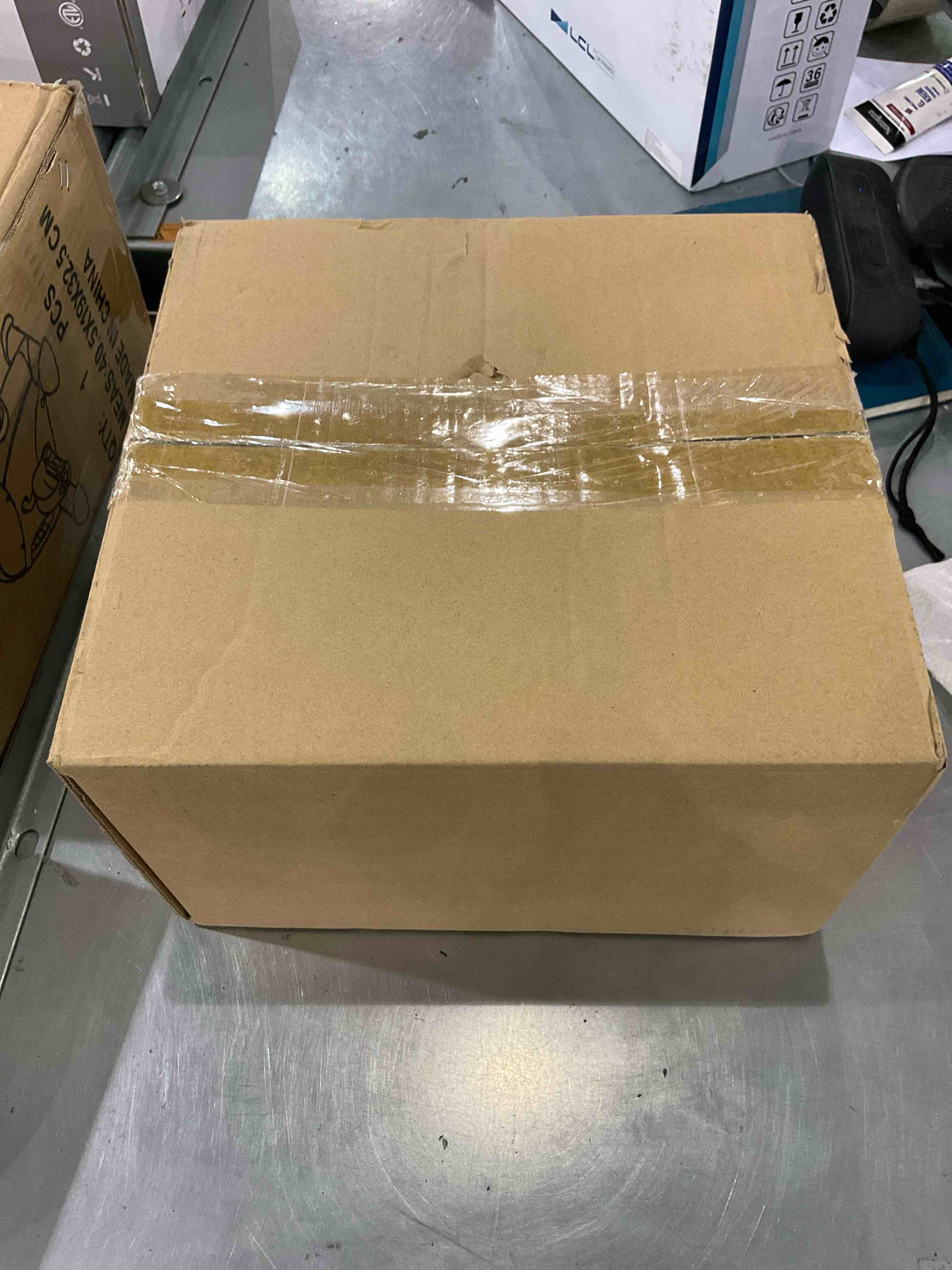 https://s3.amazonaws.com/lotting-images-prod/bidfta/EXS00515403_1695927738504.jpeg