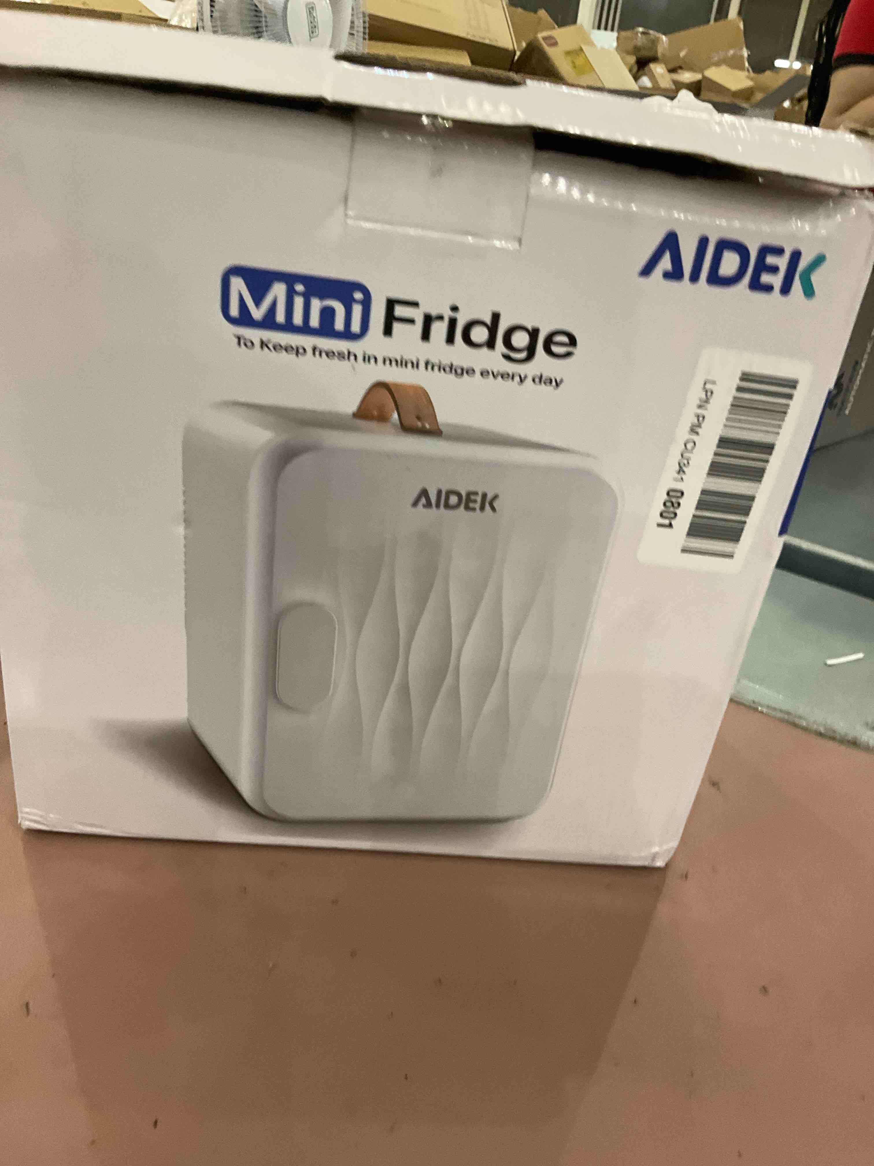 https://s3.amazonaws.com/lotting-images-prod/bidfta/EXS00515796_1696870458376.jpeg