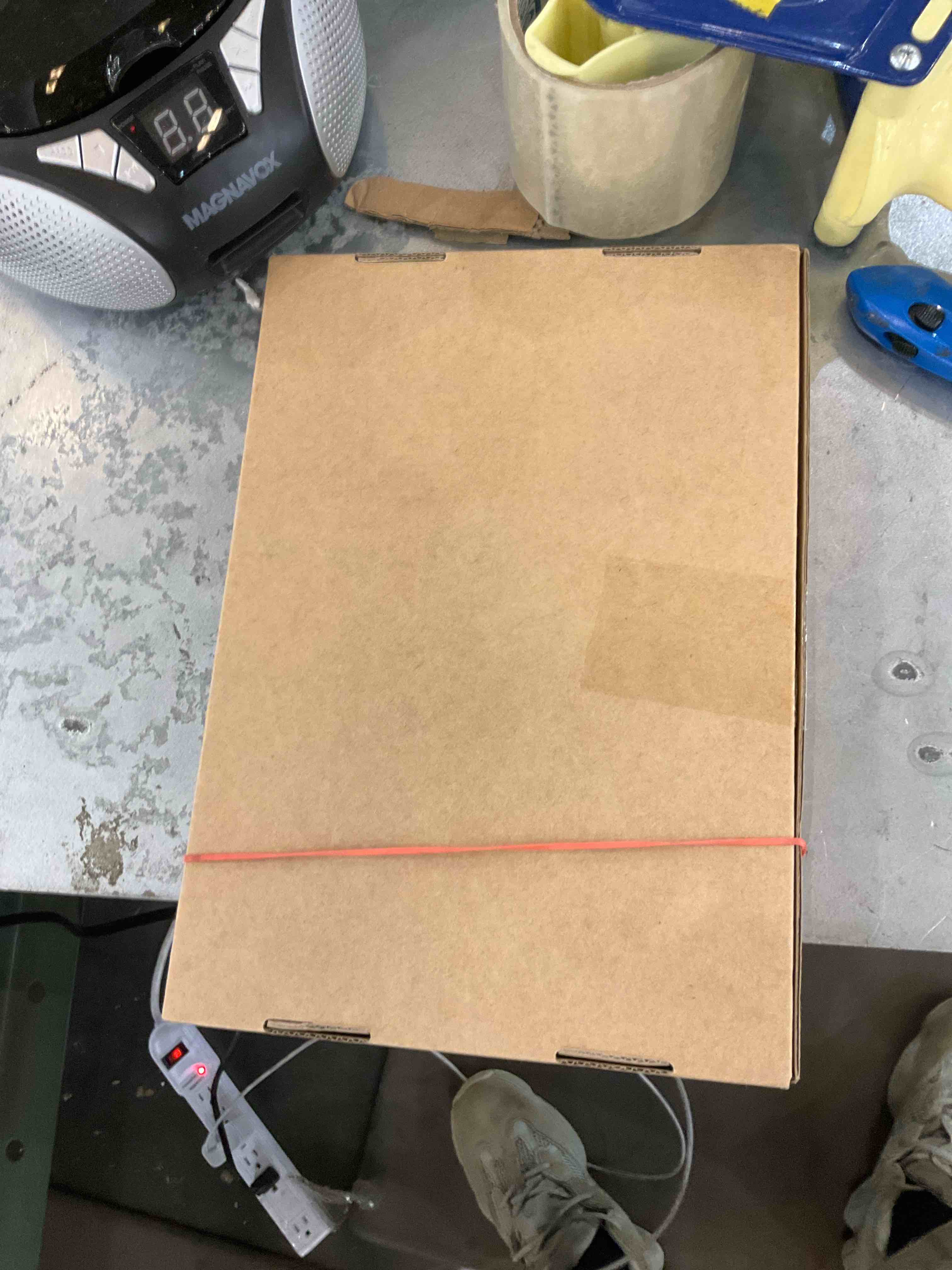 https://s3.amazonaws.com/lotting-images-prod/bidfta/EXS00516262_1695758677844.jpeg