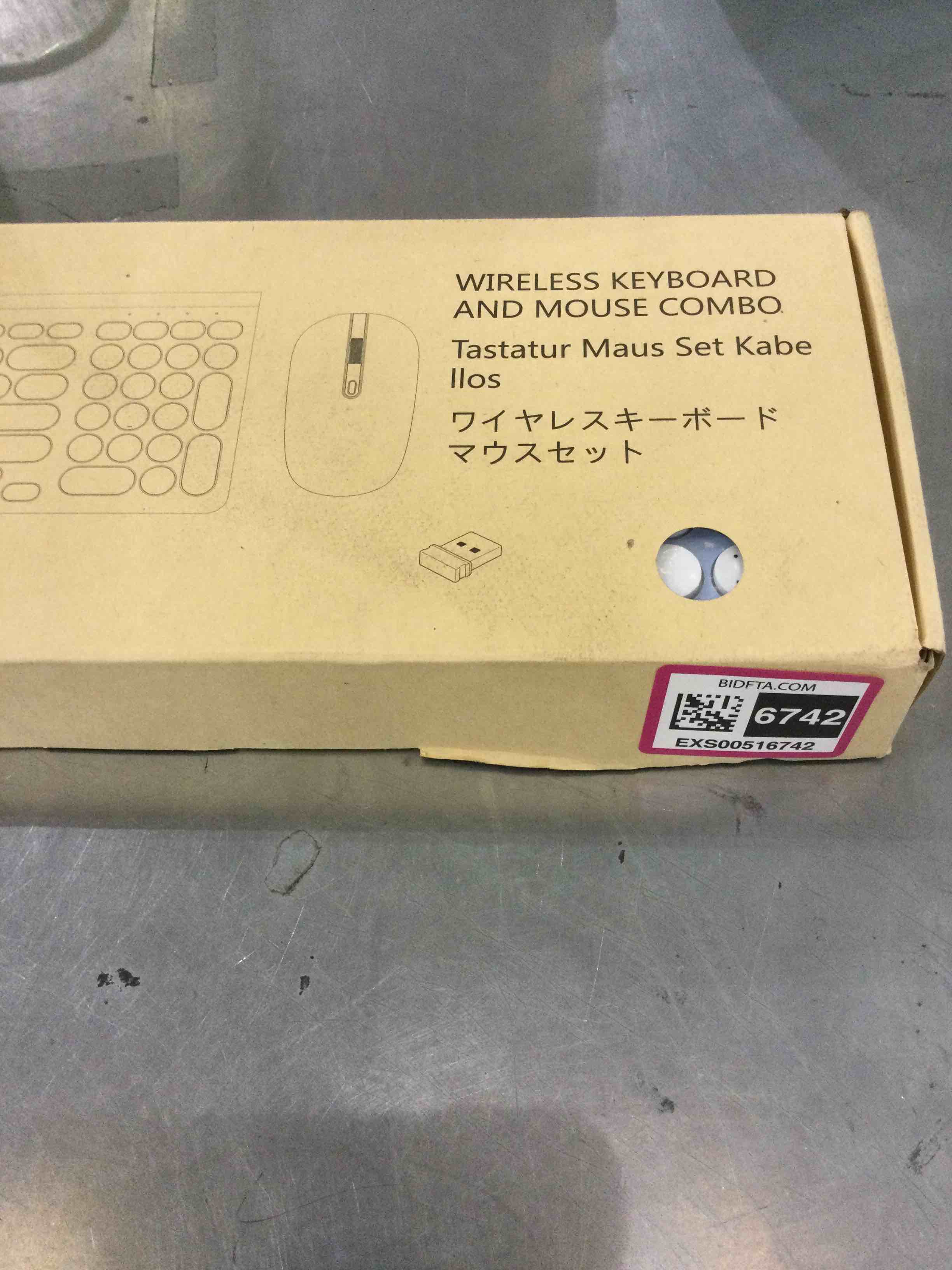 https://s3.amazonaws.com/lotting-images-prod/bidfta/EXS00516742_1695839781664.jpeg