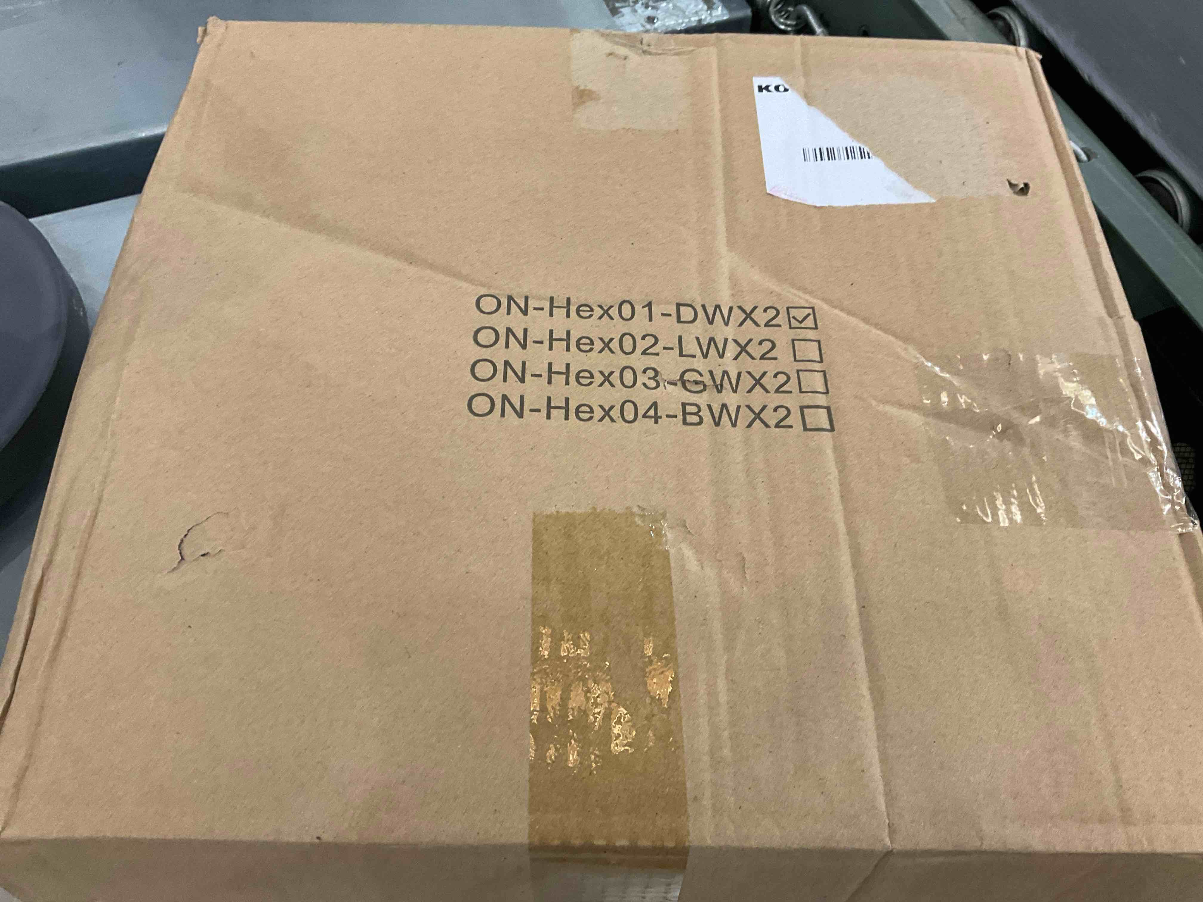 https://s3.amazonaws.com/lotting-images-prod/bidfta/EXS00517137_1696433350401.jpeg