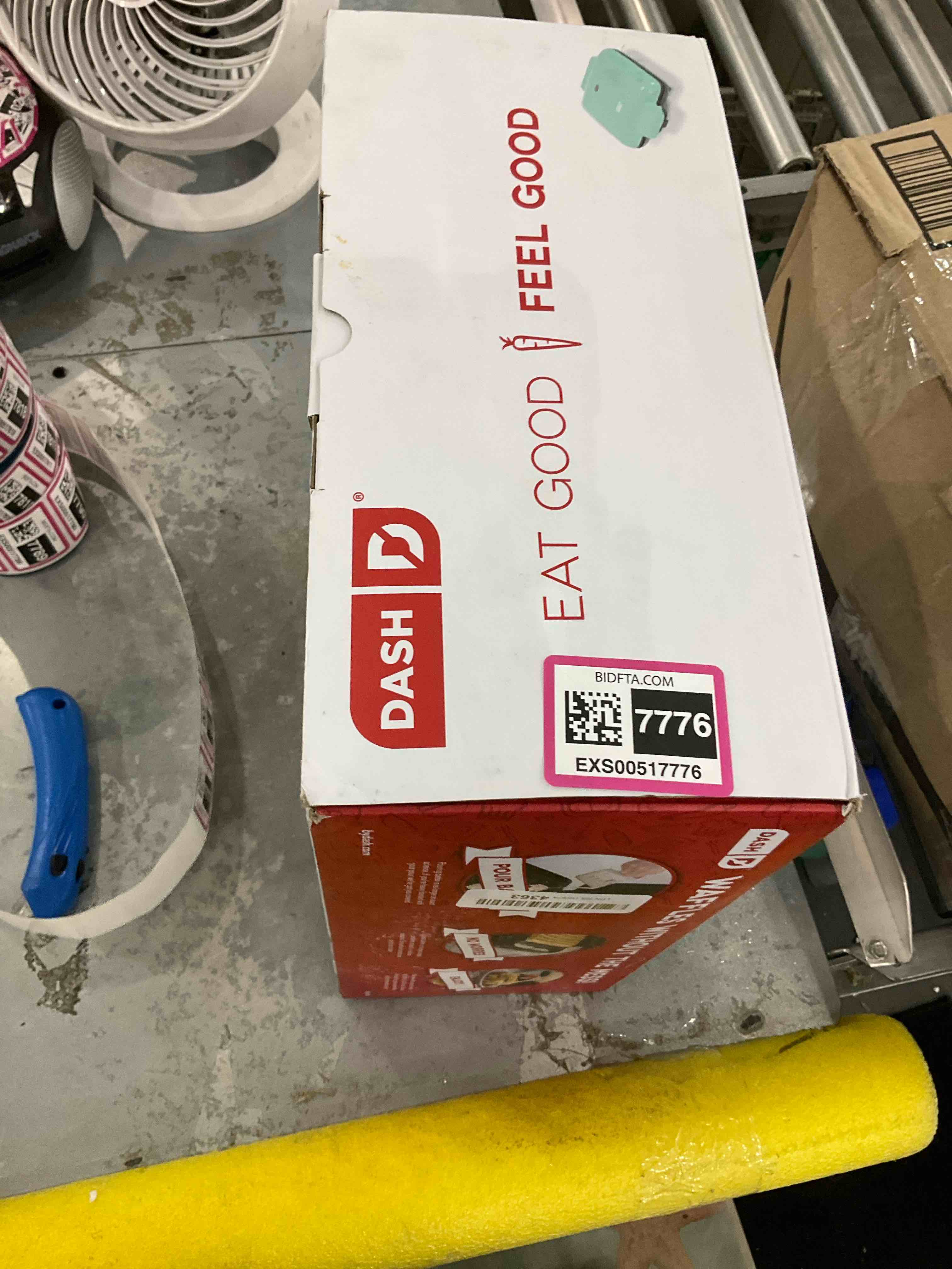 https://s3.amazonaws.com/lotting-images-prod/bidfta/EXS00517776_1696000356722.jpeg