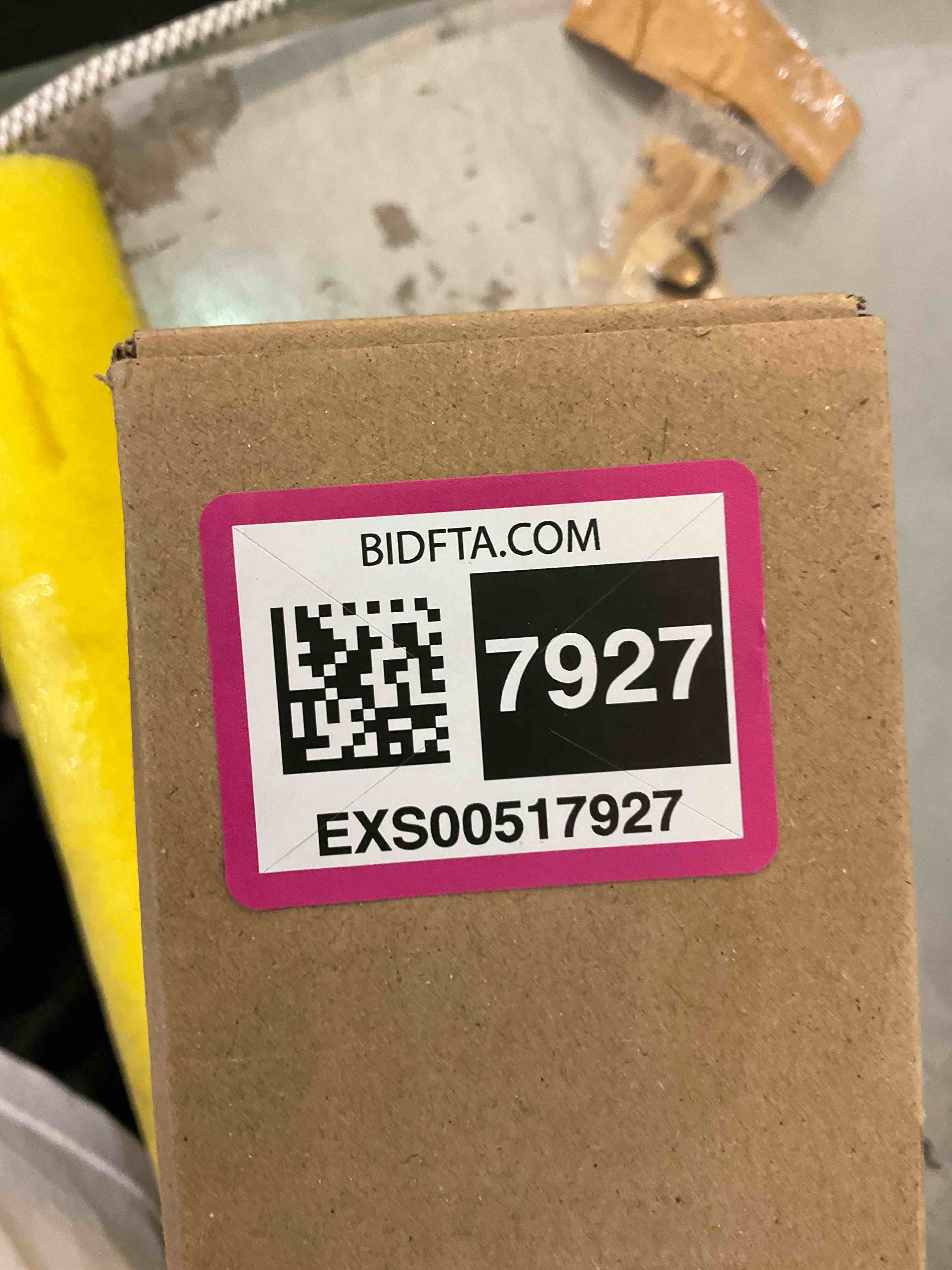 https://s3.amazonaws.com/lotting-images-prod/bidfta/EXS00517927_1696960105938.jpeg