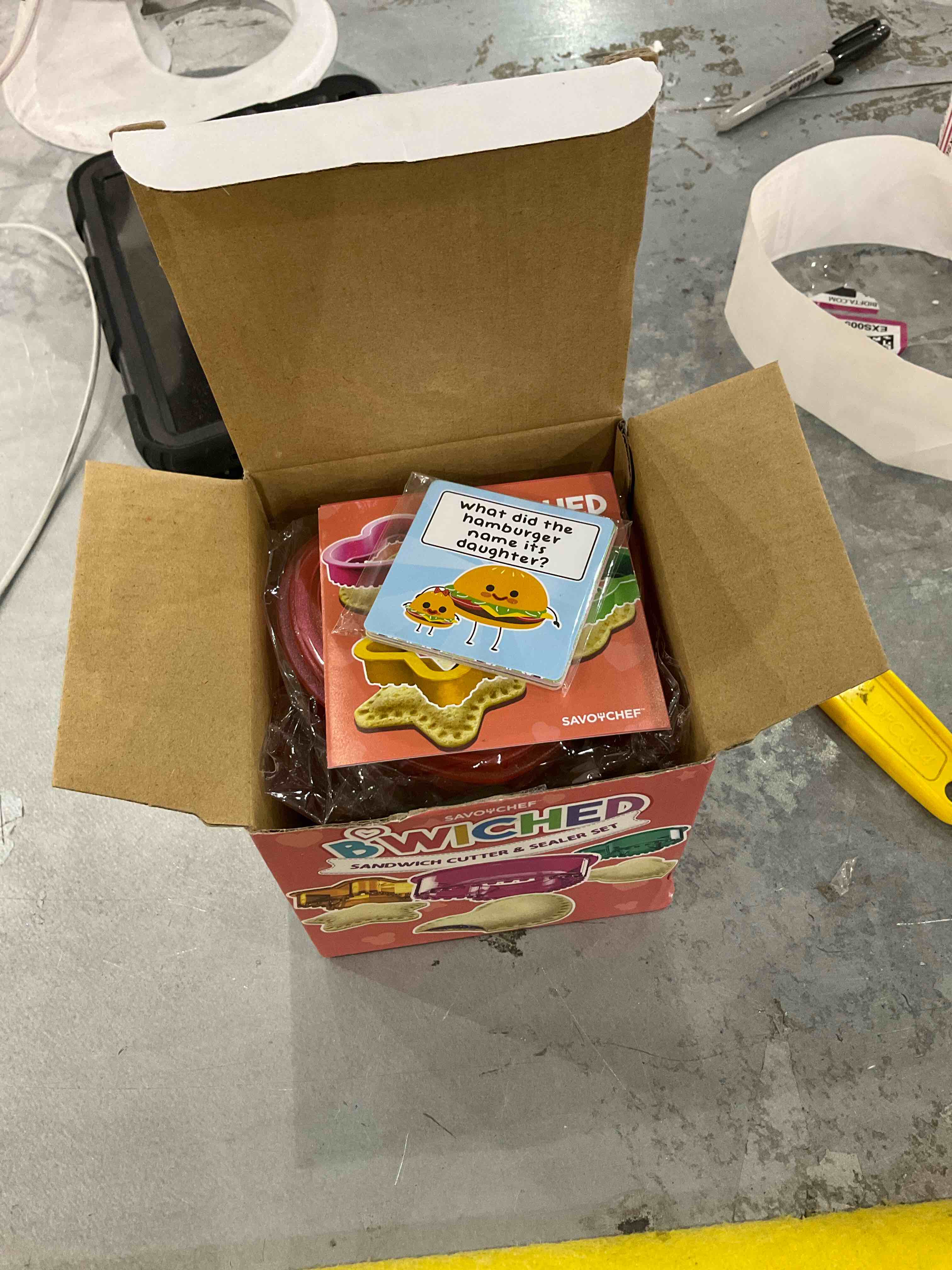 https://s3.amazonaws.com/lotting-images-prod/bidfta/EXS00517980_1697024026006.jpeg