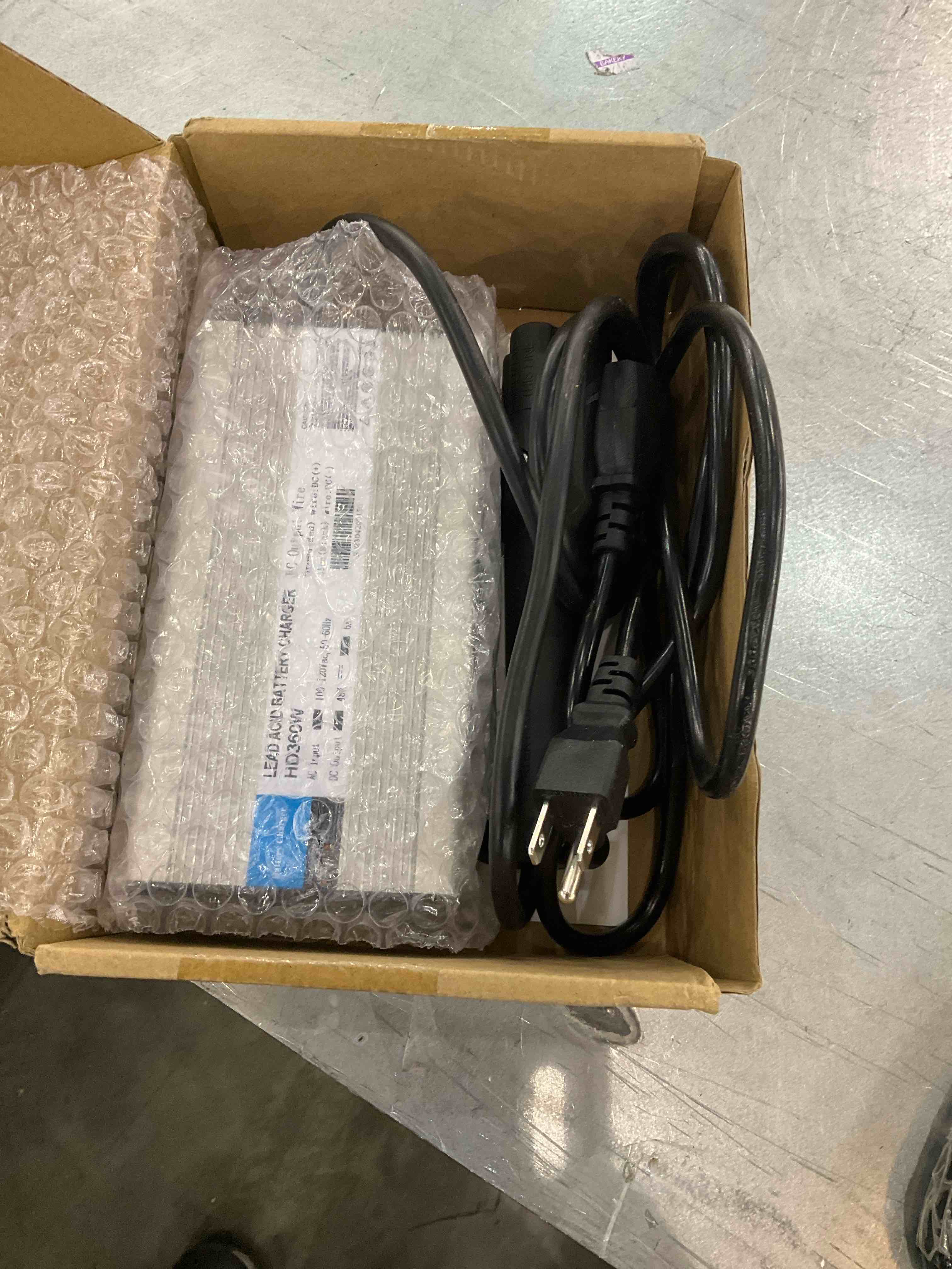 https://s3.amazonaws.com/lotting-images-prod/bidfta/EXS00518471_1697032379997.jpeg
