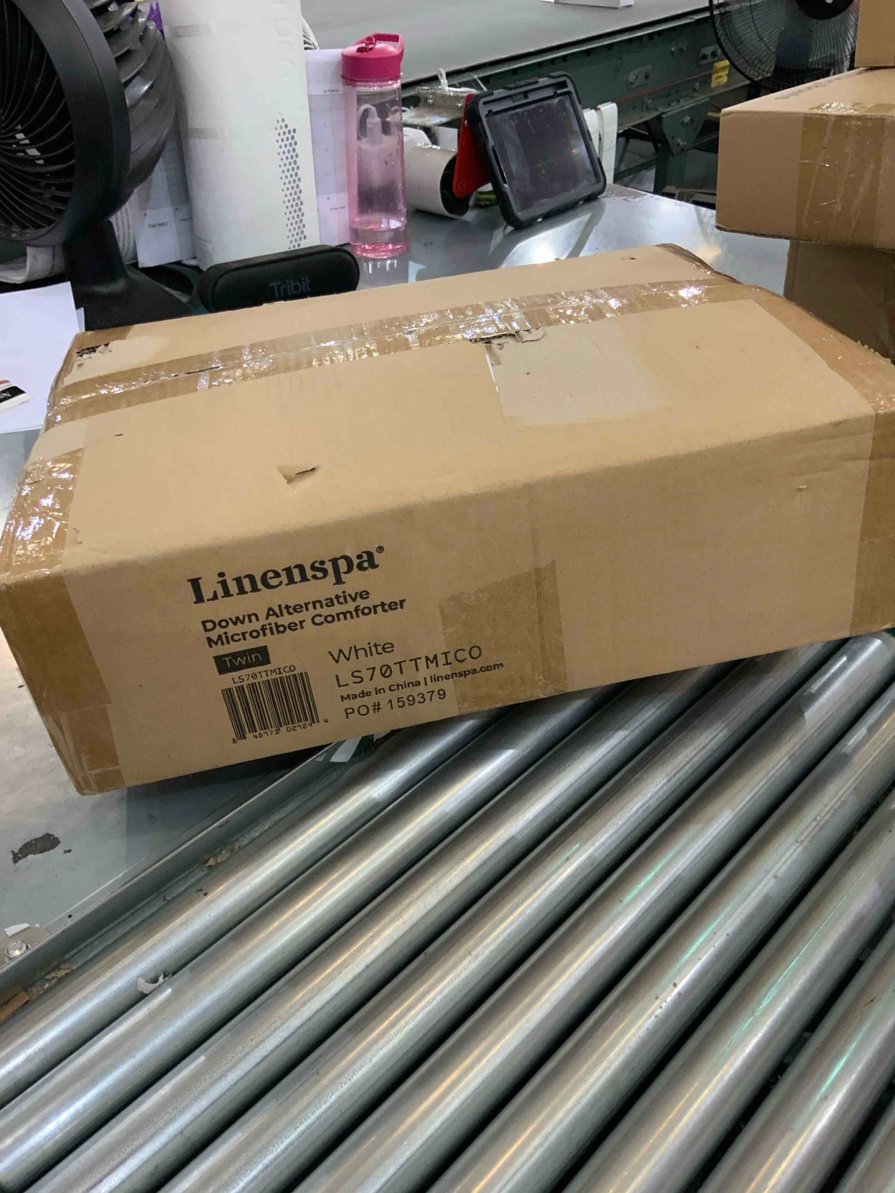 https://s3.amazonaws.com/lotting-images-prod/bidfta/EXS00518693_1695829753165.jpeg